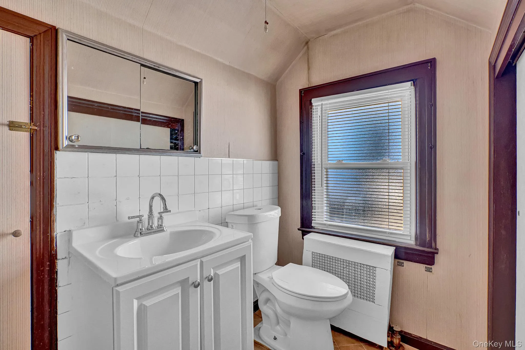 100 Irving Avenue, Hempstead, NY, 3 Bedrooms Bedrooms, 7 Rooms Rooms,2 BathroomsBathrooms,Residential,For Rent,Irving,0,1018142 100 Irving Avenue, Hempstead, NY, 3 Bedrooms Bedrooms, 7 Rooms Rooms,2 BathroomsBathrooms,Residential,For Rent,Irving,0,1018142