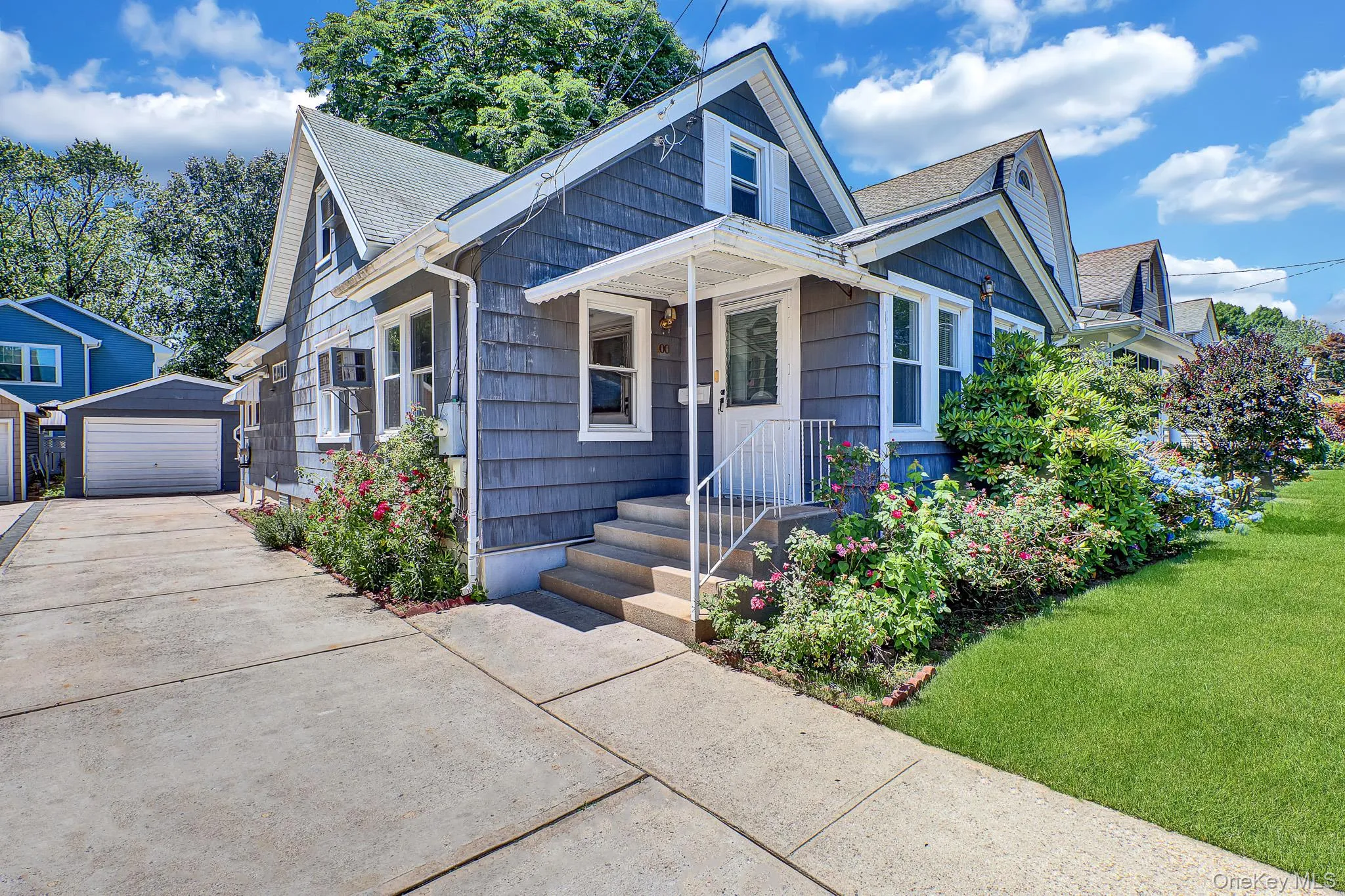 100 Irving Avenue, Hempstead, NY, 3 Bedrooms Bedrooms, 7 Rooms Rooms,2 BathroomsBathrooms,Residential,For Rent,Irving,0,1018142 100 Irving Avenue, Hempstead, NY, 3 Bedrooms Bedrooms, 7 Rooms Rooms,2 BathroomsBathrooms,Residential,For Rent,Irving,0,1018142