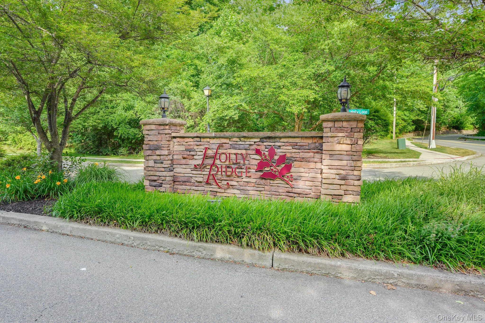 Entrance to Holly Ridge community Entrance to Holly Ridge community