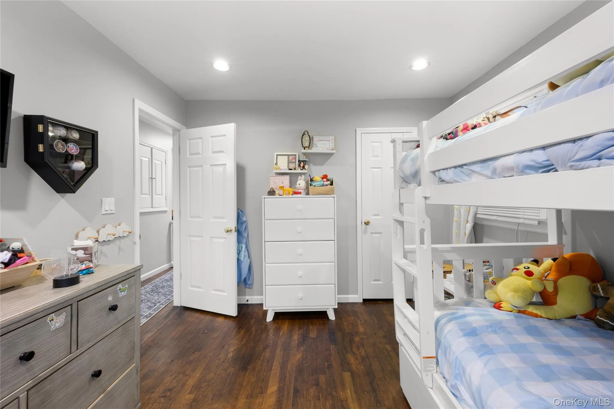3 Jackson Place, Oyster Bay, NY, 3 Bedrooms Bedrooms, 7 Rooms Rooms,2 BathroomsBathrooms,Residential,For Rent,Jackson,0,KEY1018145 3 Jackson Place, Oyster Bay, NY, 3 Bedrooms Bedrooms, 7 Rooms Rooms,2 BathroomsBathrooms,Residential,For Rent,Jackson,0,KEY1018145