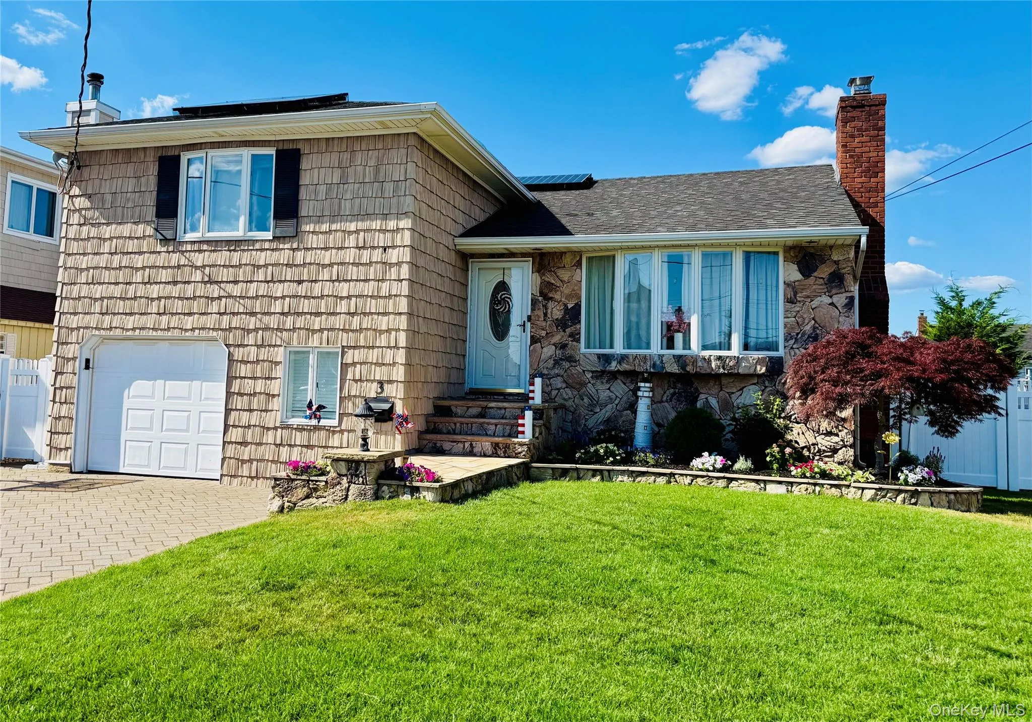 3 Jackson Place, Oyster Bay, NY, 3 Bedrooms Bedrooms, 7 Rooms Rooms,2 BathroomsBathrooms,Residential,For Rent,Jackson,0,KEY1018145 3 Jackson Place, Oyster Bay, NY, 3 Bedrooms Bedrooms, 7 Rooms Rooms,2 BathroomsBathrooms,Residential,For Rent,Jackson,0,KEY1018145