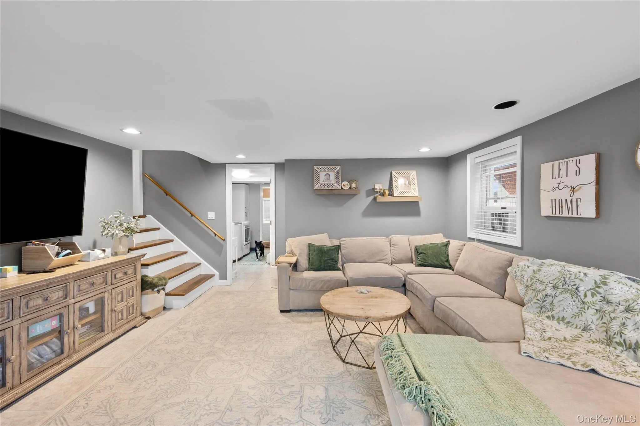 3 Jackson Place, Oyster Bay, NY, 3 Bedrooms Bedrooms, 7 Rooms Rooms,2 BathroomsBathrooms,Residential,For Rent,Jackson,0,KEY1018145 3 Jackson Place, Oyster Bay, NY, 3 Bedrooms Bedrooms, 7 Rooms Rooms,2 BathroomsBathrooms,Residential,For Rent,Jackson,0,KEY1018145