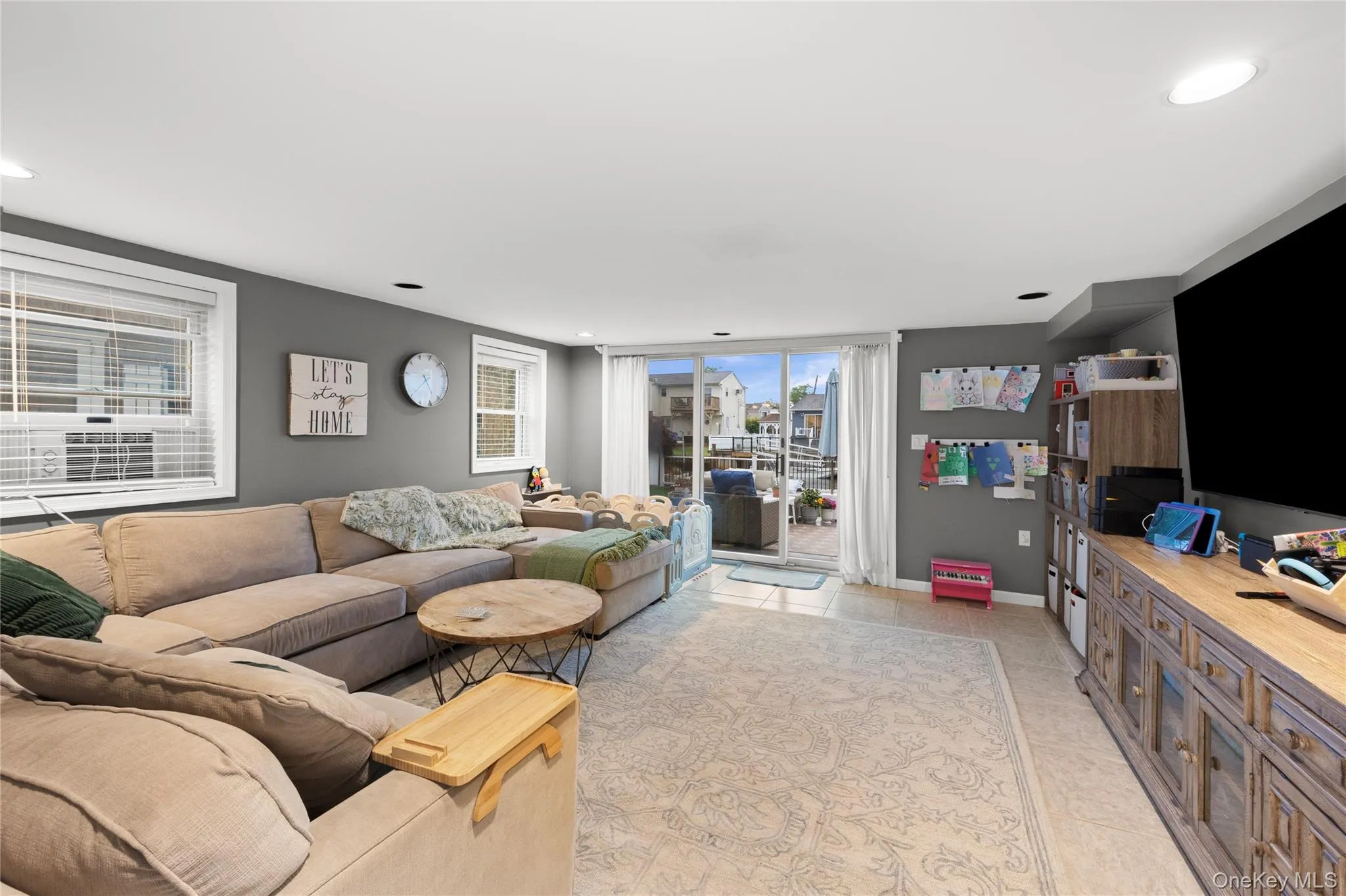 3 Jackson Place, Oyster Bay, NY, 3 Bedrooms Bedrooms, 7 Rooms Rooms,2 BathroomsBathrooms,Residential,For Rent,Jackson,0,KEY1018145 3 Jackson Place, Oyster Bay, NY, 3 Bedrooms Bedrooms, 7 Rooms Rooms,2 BathroomsBathrooms,Residential,For Rent,Jackson,0,KEY1018145