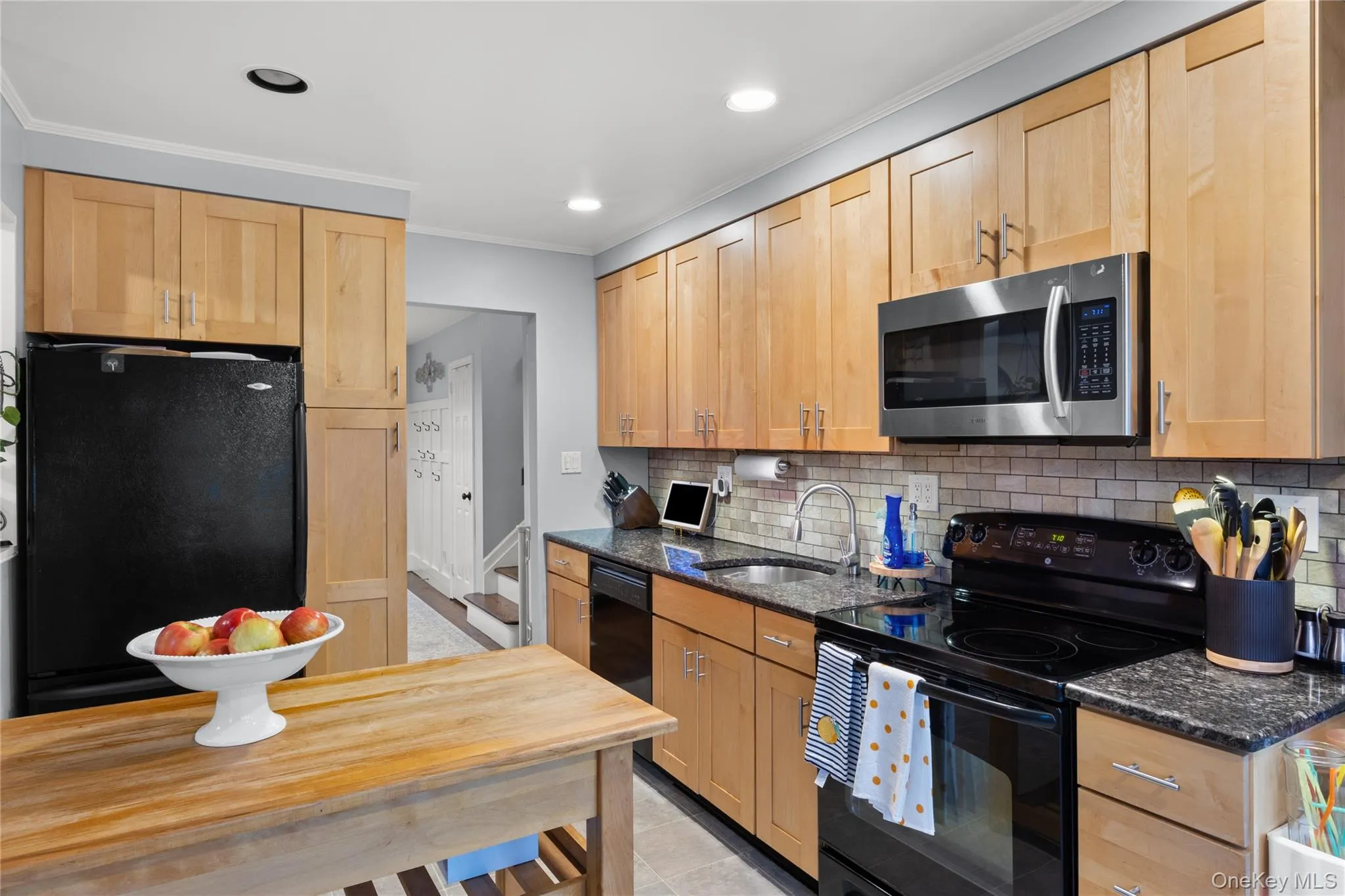 3 Jackson Place, Oyster Bay, NY, 3 Bedrooms Bedrooms, 7 Rooms Rooms,2 BathroomsBathrooms,Residential,For Rent,Jackson,0,KEY1018145 3 Jackson Place, Oyster Bay, NY, 3 Bedrooms Bedrooms, 7 Rooms Rooms,2 BathroomsBathrooms,Residential,For Rent,Jackson,0,KEY1018145