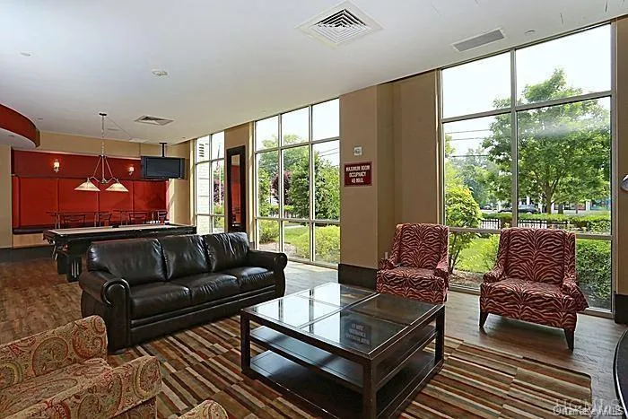 300 Mamaroneck Avenue, White Plains, NY, 2 Bedrooms Bedrooms, 3 Rooms Rooms,2 BathroomsBathrooms,Residential Lease,For Rent,Mamaroneck,0,KEY1018148 300 Mamaroneck Avenue, White Plains, NY, 2 Bedrooms Bedrooms, 3 Rooms Rooms,2 BathroomsBathrooms,Residential Lease,For Rent,Mamaroneck,0,KEY1018148