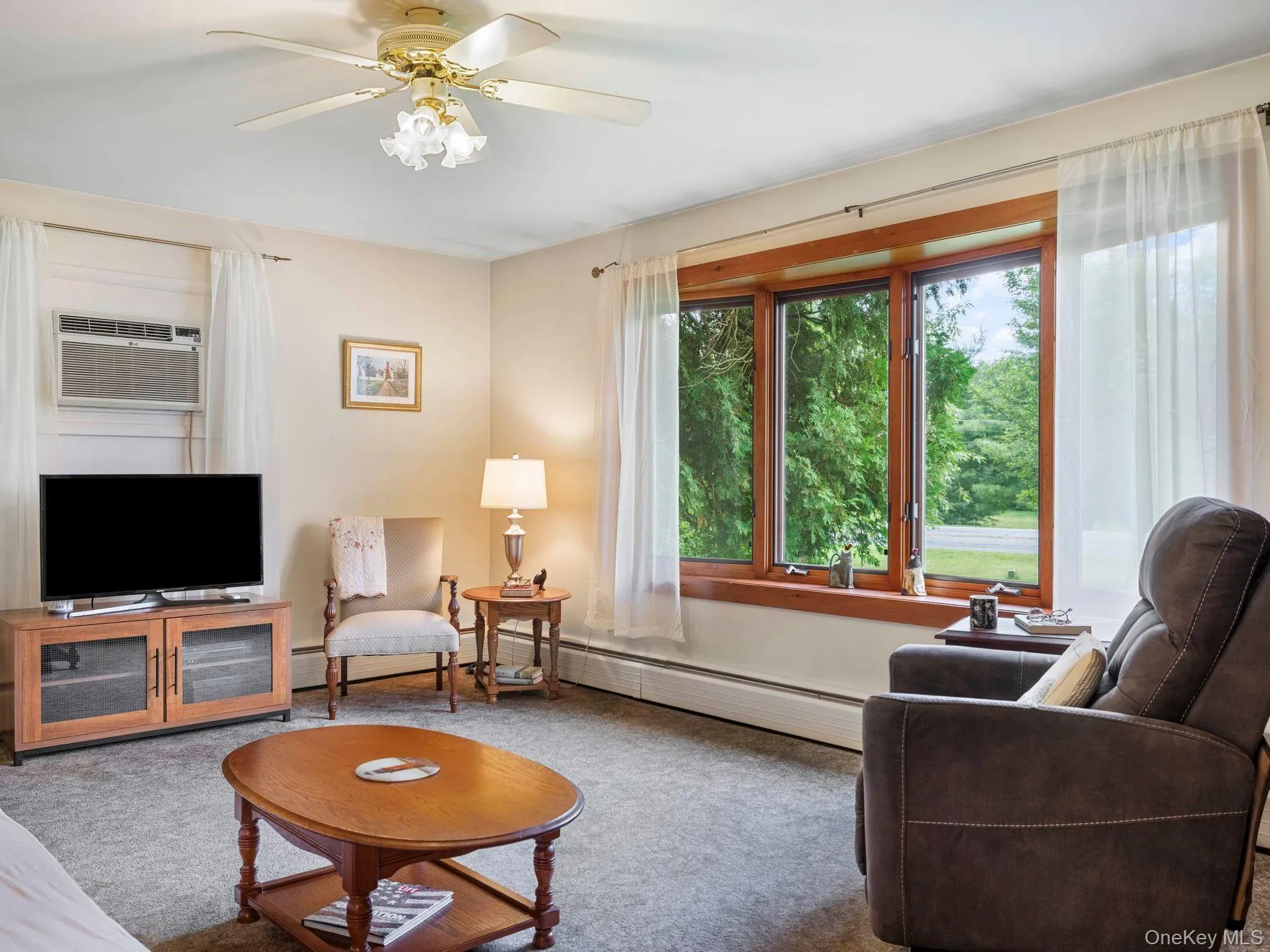 240 Route 199, Red Hook, NY, 3 Bedrooms Bedrooms, 10 Rooms Rooms,2 BathroomsBathrooms,Residential,For Rent,Route 199,0,KEY1018152 240 Route 199, Red Hook, NY, 3 Bedrooms Bedrooms, 10 Rooms Rooms,2 BathroomsBathrooms,Residential,For Rent,Route 199,0,KEY1018152
