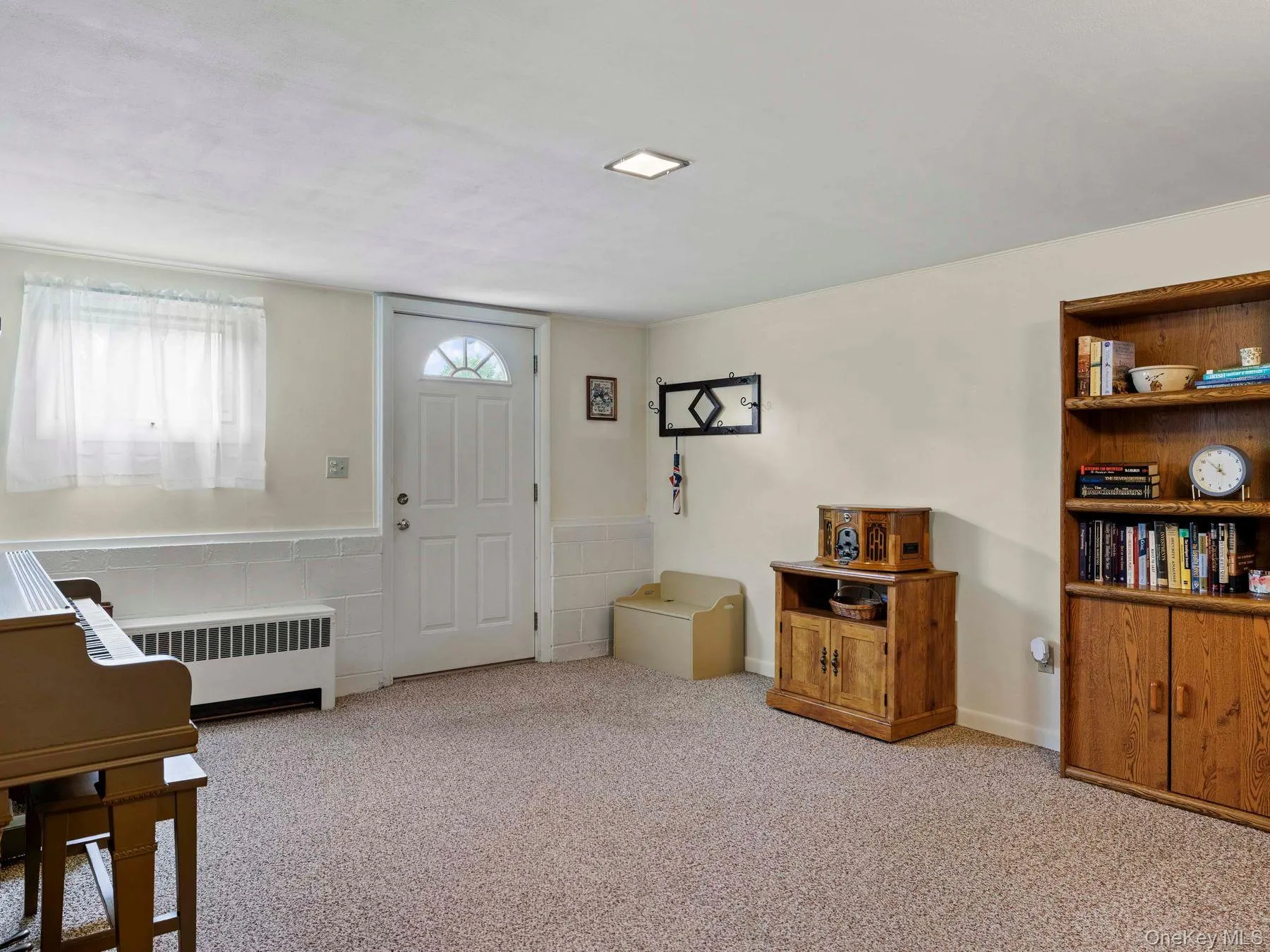 240 Route 199, Red Hook, NY, 3 Bedrooms Bedrooms, 10 Rooms Rooms,2 BathroomsBathrooms,Residential,For Rent,Route 199,0,KEY1018152 240 Route 199, Red Hook, NY, 3 Bedrooms Bedrooms, 10 Rooms Rooms,2 BathroomsBathrooms,Residential,For Rent,Route 199,0,KEY1018152