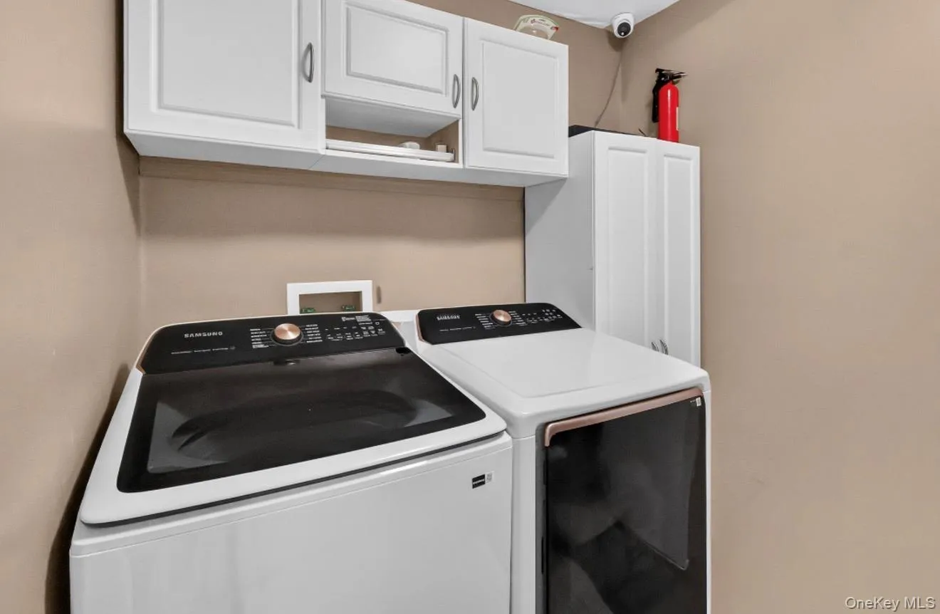 17 Woodlawn Avenue, Brookhaven, NY, 5 Bedrooms Bedrooms, 10 Rooms Rooms,5 BathroomsBathrooms,Residential,For Rent,Woodlawn,0,1018159 17 Woodlawn Avenue, Brookhaven, NY, 5 Bedrooms Bedrooms, 10 Rooms Rooms,5 BathroomsBathrooms,Residential,For Rent,Woodlawn,0,1018159