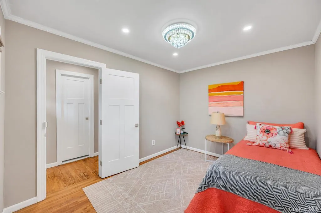 46 Walter Avenue, Oyster Bay, NY, 3 Bedrooms Bedrooms, 8 Rooms Rooms,2 BathroomsBathrooms,Residential,For Rent,Walter,0,KEY1018160 46 Walter Avenue, Oyster Bay, NY, 3 Bedrooms Bedrooms, 8 Rooms Rooms,2 BathroomsBathrooms,Residential,For Rent,Walter,0,KEY1018160