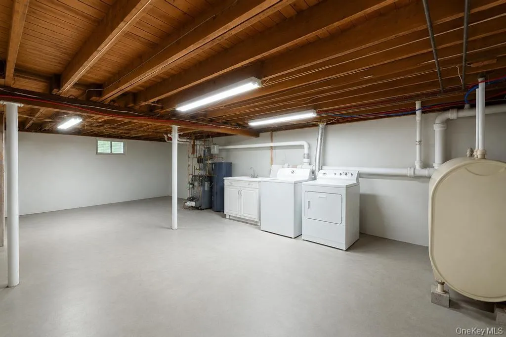 46 Walter Avenue, Oyster Bay, NY, 3 Bedrooms Bedrooms, 8 Rooms Rooms,2 BathroomsBathrooms,Residential,For Rent,Walter,0,KEY1018160 46 Walter Avenue, Oyster Bay, NY, 3 Bedrooms Bedrooms, 8 Rooms Rooms,2 BathroomsBathrooms,Residential,For Rent,Walter,0,KEY1018160