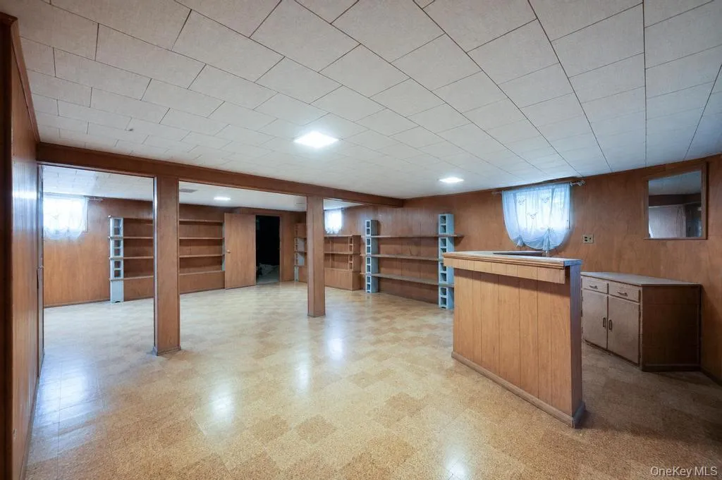 46 Walter Avenue, Oyster Bay, NY, 3 Bedrooms Bedrooms, 8 Rooms Rooms,2 BathroomsBathrooms,Residential,For Rent,Walter,0,KEY1018160 46 Walter Avenue, Oyster Bay, NY, 3 Bedrooms Bedrooms, 8 Rooms Rooms,2 BathroomsBathrooms,Residential,For Rent,Walter,0,KEY1018160