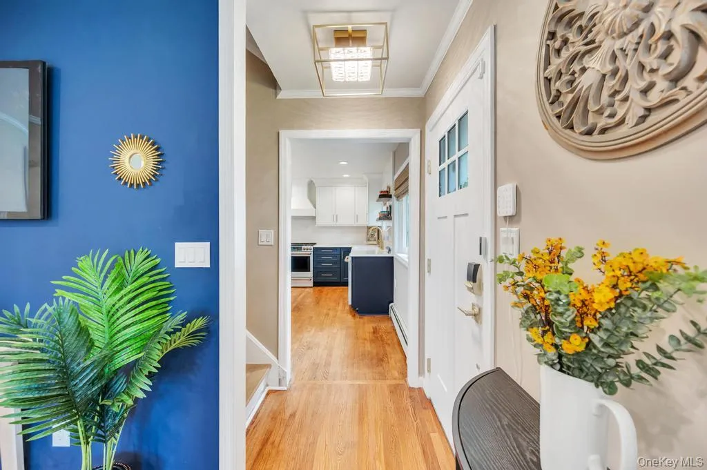 46 Walter Avenue, Oyster Bay, NY, 3 Bedrooms Bedrooms, 8 Rooms Rooms,2 BathroomsBathrooms,Residential,For Rent,Walter,0,KEY1018160 46 Walter Avenue, Oyster Bay, NY, 3 Bedrooms Bedrooms, 8 Rooms Rooms,2 BathroomsBathrooms,Residential,For Rent,Walter,0,KEY1018160