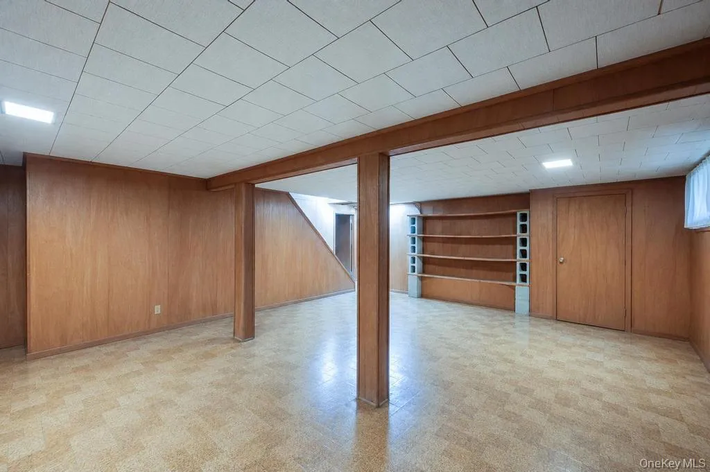 46 Walter Avenue, Oyster Bay, NY, 3 Bedrooms Bedrooms, 8 Rooms Rooms,2 BathroomsBathrooms,Residential,For Rent,Walter,0,KEY1018160 46 Walter Avenue, Oyster Bay, NY, 3 Bedrooms Bedrooms, 8 Rooms Rooms,2 BathroomsBathrooms,Residential,For Rent,Walter,0,KEY1018160