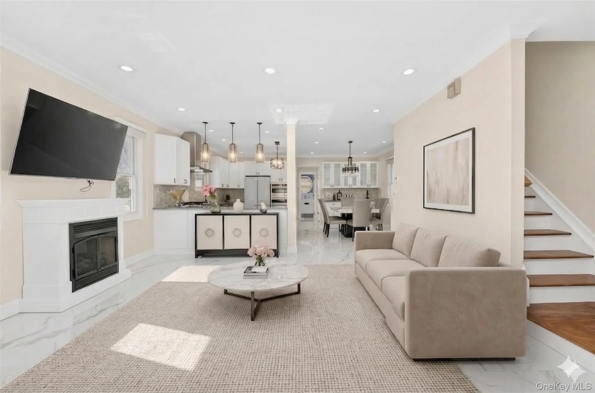 19 6th Street, North Hempstead, NY, 3 Bedrooms Bedrooms, 8 Rooms Rooms,2 BathroomsBathrooms,Residential,For Rent,6th,0,KEY1018163 19 6th Street, North Hempstead, NY, 3 Bedrooms Bedrooms, 8 Rooms Rooms,2 BathroomsBathrooms,Residential,For Rent,6th,0,KEY1018163