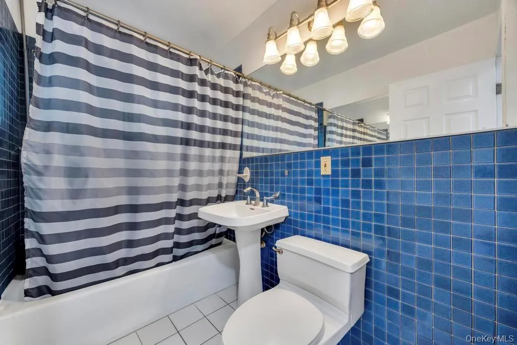 119 Scooter Lane, Oyster Bay, NY, 4 Bedrooms Bedrooms, 10 Rooms Rooms,2 BathroomsBathrooms,Residential,For Rent,Scooter,0,KEY1018167 119 Scooter Lane, Oyster Bay, NY, 4 Bedrooms Bedrooms, 10 Rooms Rooms,2 BathroomsBathrooms,Residential,For Rent,Scooter,0,KEY1018167
