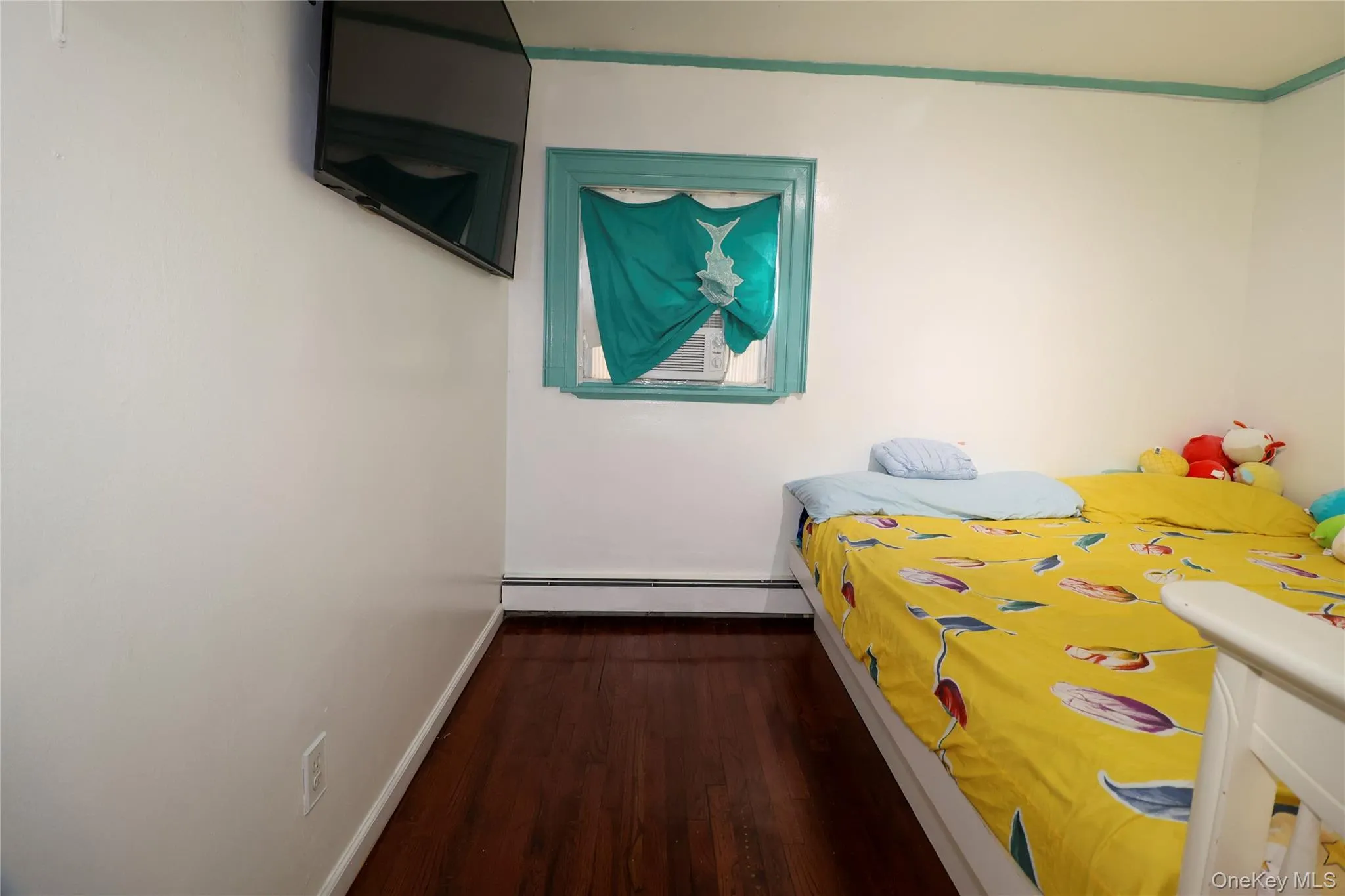 Hardwood-style flooring throughout Hardwood-style flooring throughout