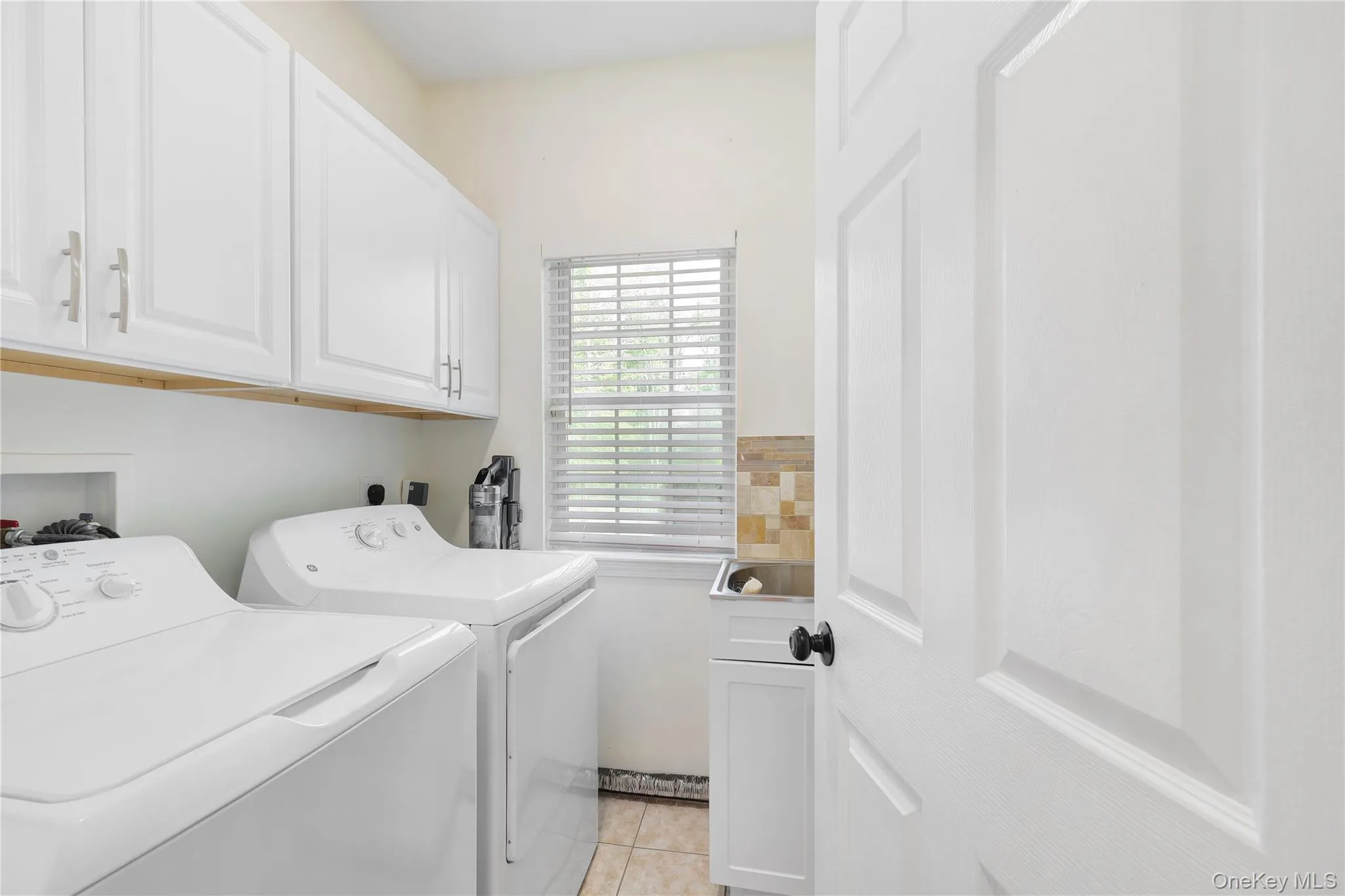 802 Rose Valley Road, Forestburgh, NY, 4 Bedrooms Bedrooms, 10 Rooms Rooms,2 BathroomsBathrooms,Residential,For Rent,Rose Valley,0,1018170 802 Rose Valley Road, Forestburgh, NY, 4 Bedrooms Bedrooms, 10 Rooms Rooms,2 BathroomsBathrooms,Residential,For Rent,Rose Valley,0,1018170