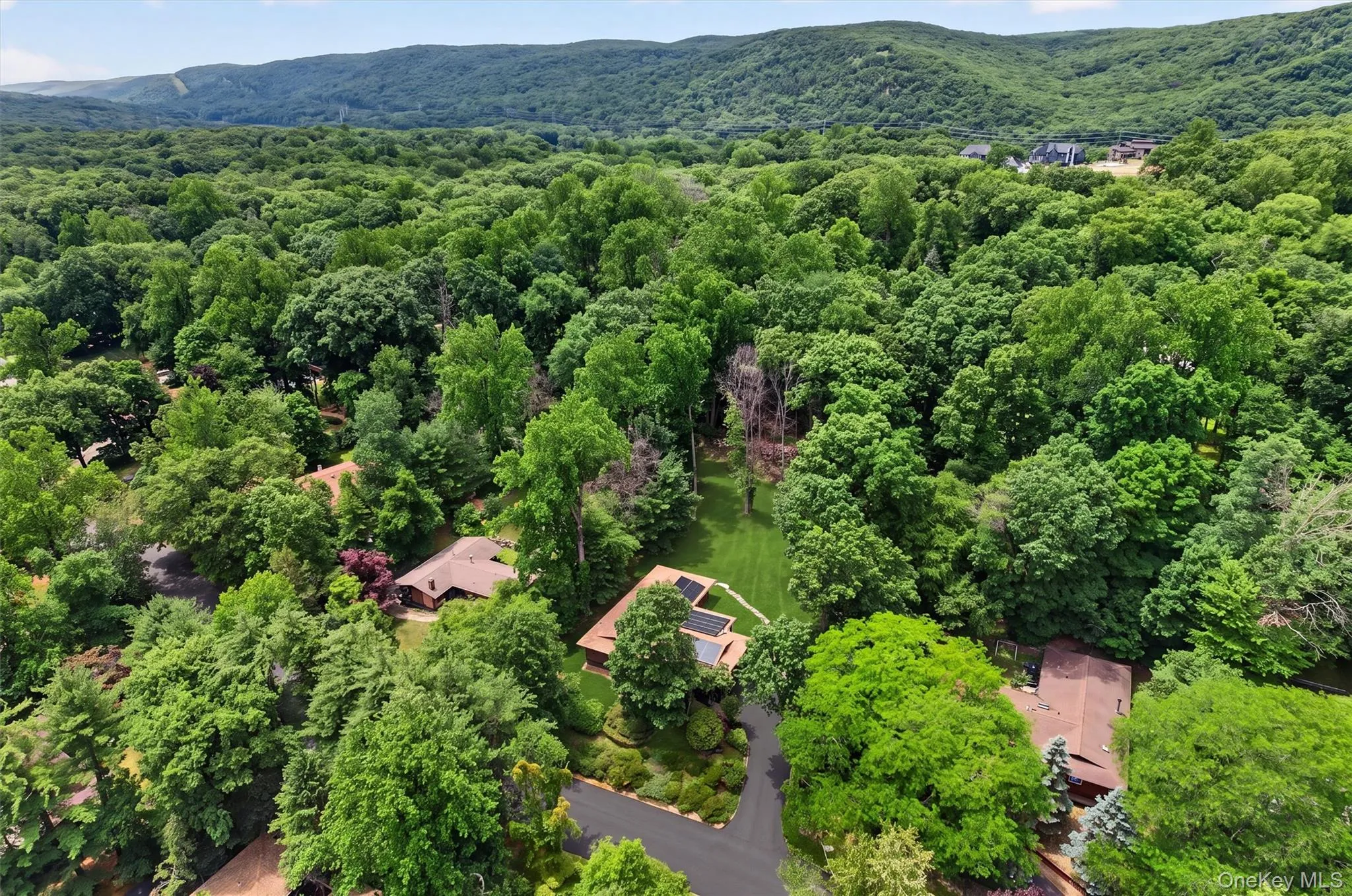 9 Tamarack Lane, Haverstraw, NY, 8 Bedrooms Bedrooms, 12 Rooms Rooms,3 BathroomsBathrooms,Residential,For Rent,Tamarack,0,1018172 9 Tamarack Lane, Haverstraw, NY, 8 Bedrooms Bedrooms, 12 Rooms Rooms,3 BathroomsBathrooms,Residential,For Rent,Tamarack,0,1018172