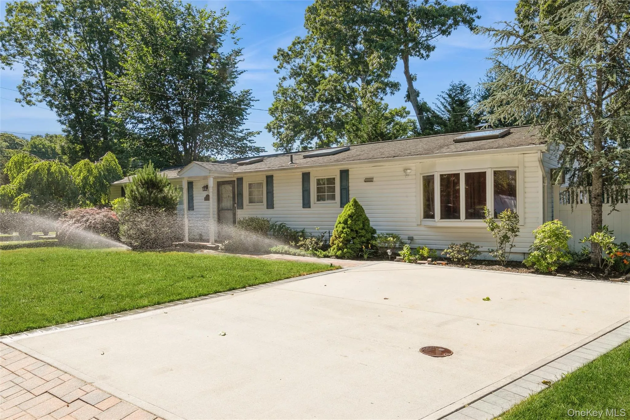 26 Huxley Lane, Brookhaven, NY, 3 Bedrooms Bedrooms, 7 Rooms Rooms,1 BathroomBathrooms,Residential,For Rent,Huxley,0,KEY1018176 26 Huxley Lane, Brookhaven, NY, 3 Bedrooms Bedrooms, 7 Rooms Rooms,1 BathroomBathrooms,Residential,For Rent,Huxley,0,KEY1018176