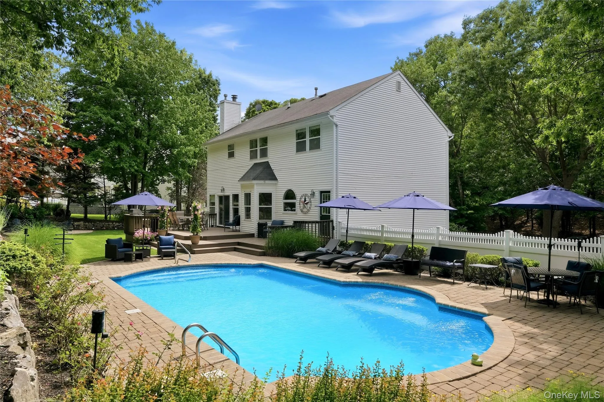 95 Crystal Brook Hollow Road, Brookhaven, NY, 4 Bedrooms Bedrooms, 11 Rooms Rooms,2 BathroomsBathrooms,Residential,For Rent,Crystal Brook Hollow,0,KEY1018178 95 Crystal Brook Hollow Road, Brookhaven, NY, 4 Bedrooms Bedrooms, 11 Rooms Rooms,2 BathroomsBathrooms,Residential,For Rent,Crystal Brook Hollow,0,KEY1018178