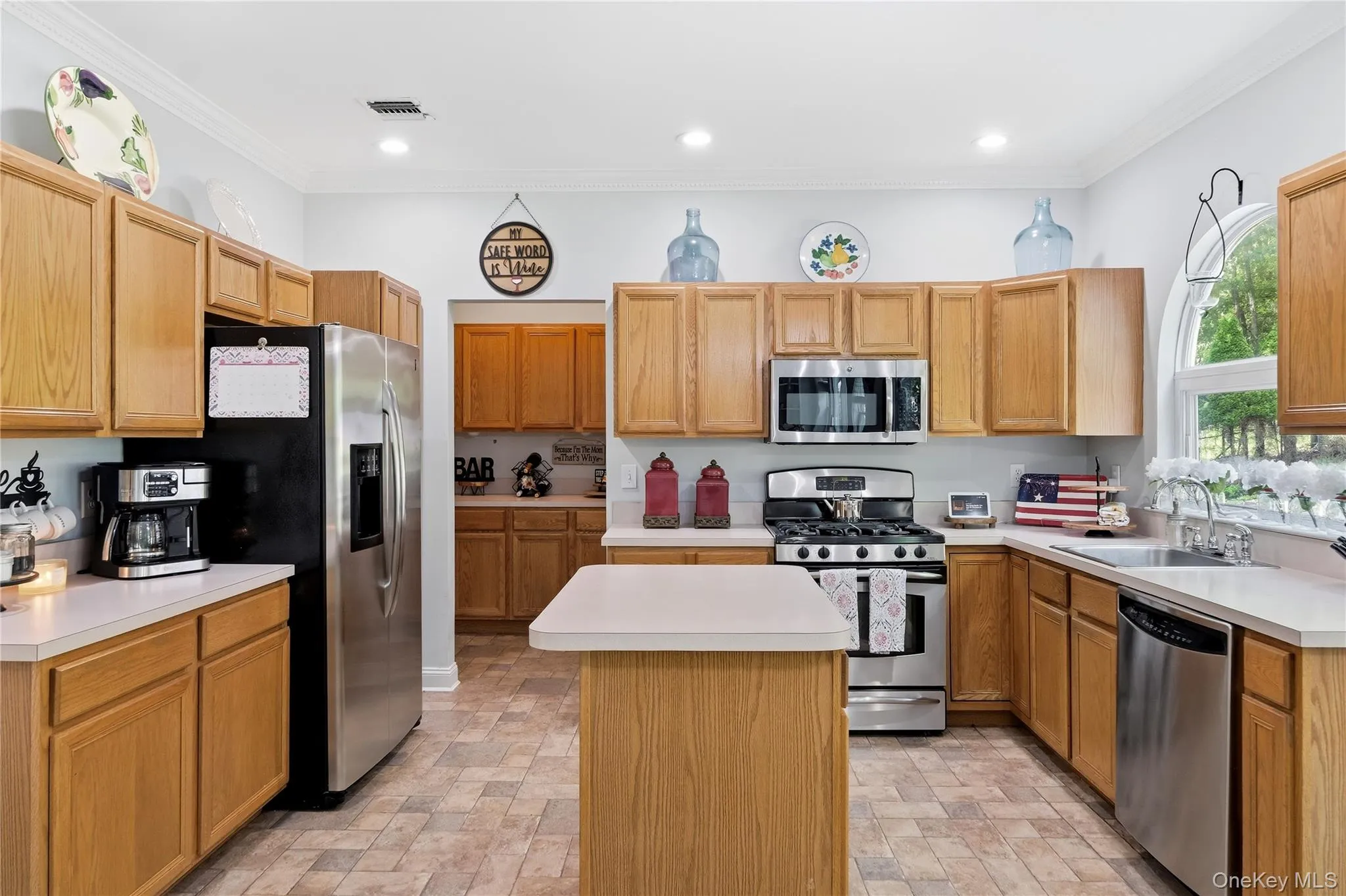 95 Crystal Brook Hollow Road, Brookhaven, NY, 4 Bedrooms Bedrooms, 11 Rooms Rooms,2 BathroomsBathrooms,Residential,For Rent,Crystal Brook Hollow,0,KEY1018178 95 Crystal Brook Hollow Road, Brookhaven, NY, 4 Bedrooms Bedrooms, 11 Rooms Rooms,2 BathroomsBathrooms,Residential,For Rent,Crystal Brook Hollow,0,KEY1018178