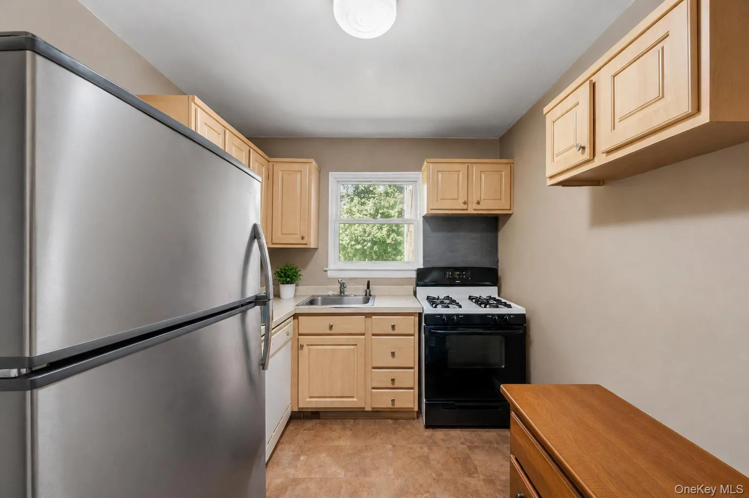 263-53 74th Avenue, New York, NY, 2 Bedrooms Bedrooms, 5 Rooms Rooms,1 BathroomBathrooms,Residential,For Rent,74th,0,1018184 263-53 74th Avenue, New York, NY, 2 Bedrooms Bedrooms, 5 Rooms Rooms,1 BathroomBathrooms,Residential,For Rent,74th,0,1018184