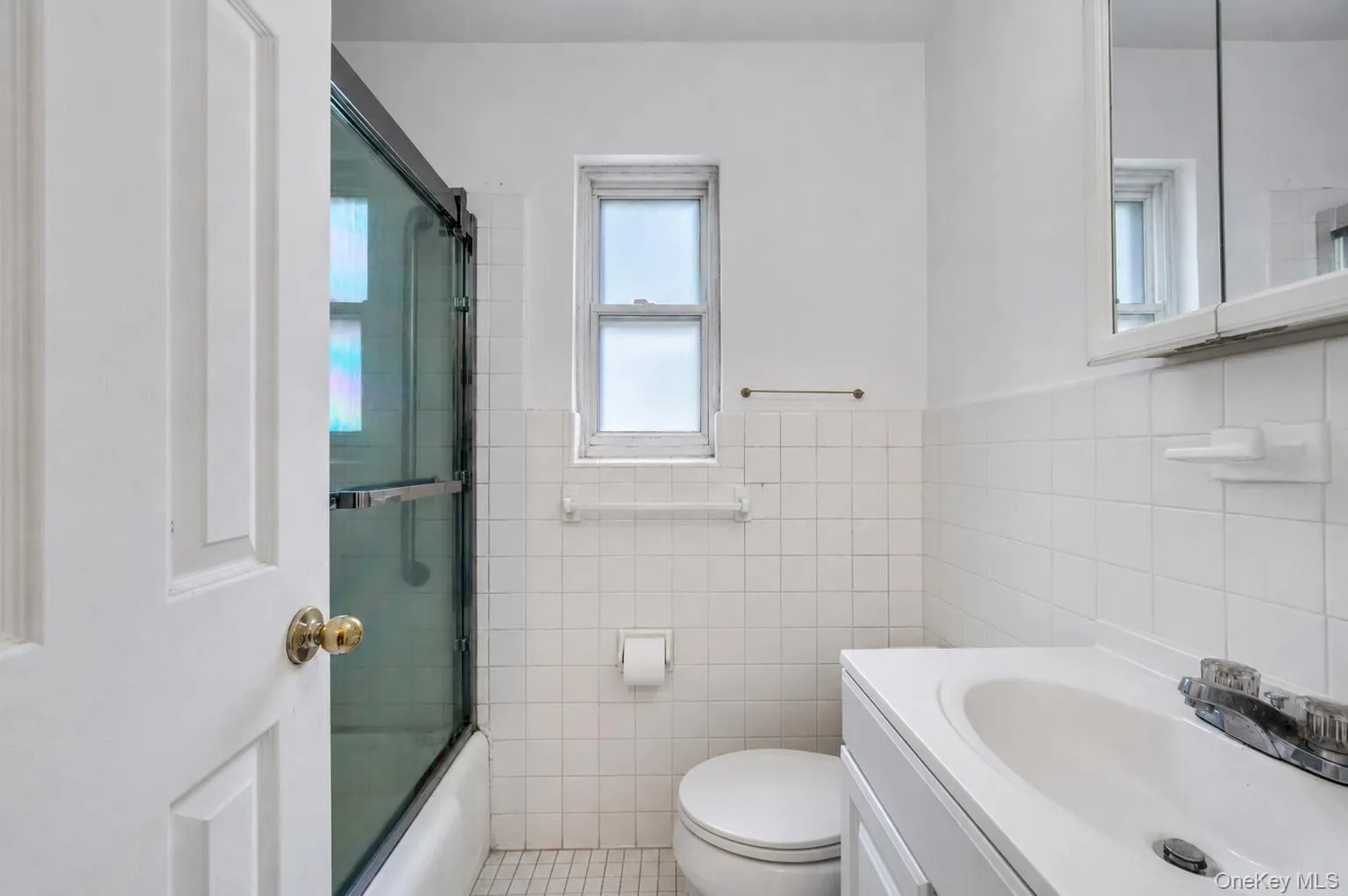 263-53 74th Avenue, New York, NY, 2 Bedrooms Bedrooms, 5 Rooms Rooms,1 BathroomBathrooms,Residential,For Rent,74th,0,1018184 263-53 74th Avenue, New York, NY, 2 Bedrooms Bedrooms, 5 Rooms Rooms,1 BathroomBathrooms,Residential,For Rent,74th,0,1018184