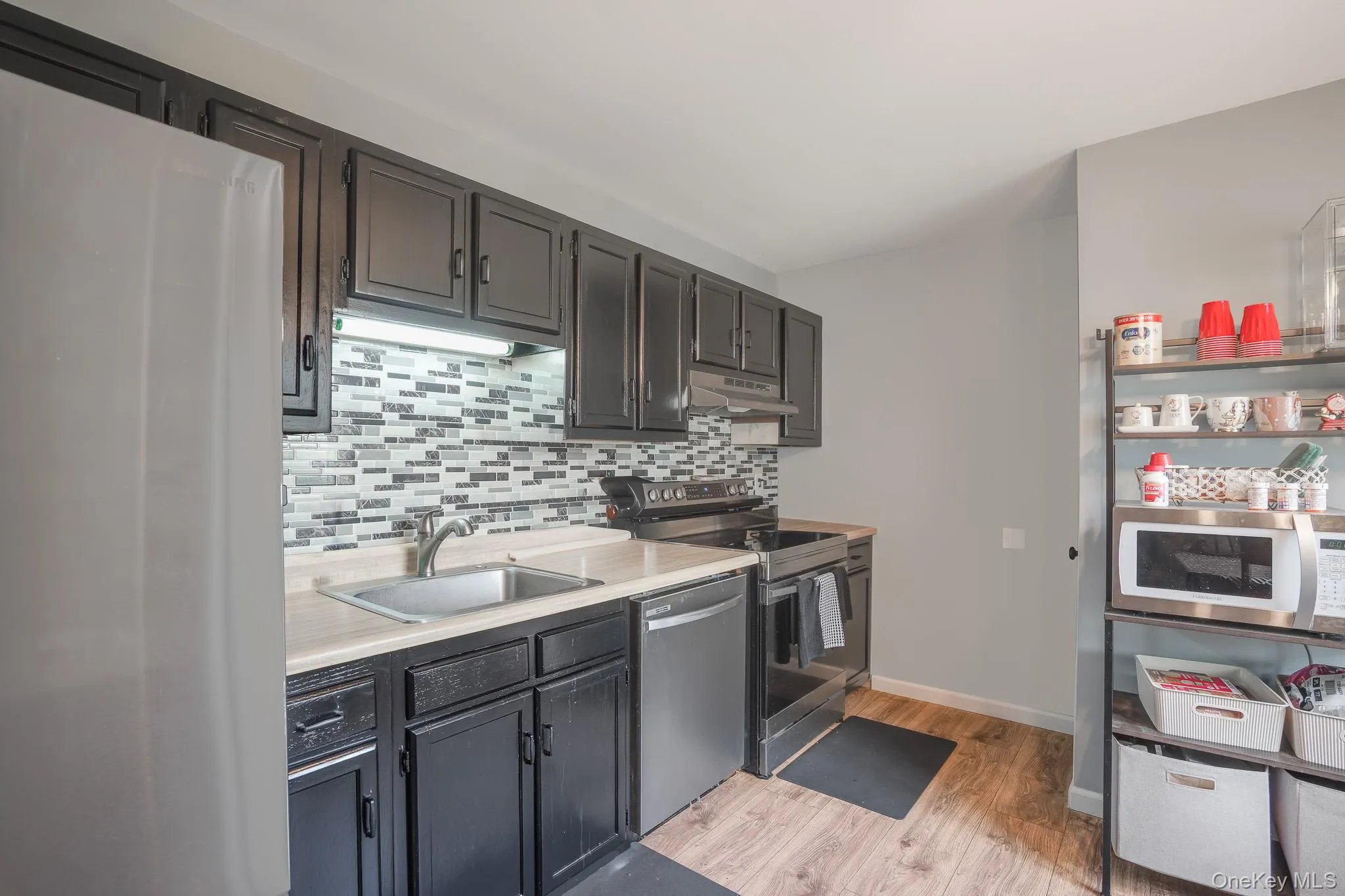 3106 Village Drive, Southeast, NY, 1 Bedroom Bedrooms, 4 Rooms Rooms,1 BathroomBathrooms,Residential,For Rent,Village,0,1018185 3106 Village Drive, Southeast, NY, 1 Bedroom Bedrooms, 4 Rooms Rooms,1 BathroomBathrooms,Residential,For Rent,Village,0,1018185