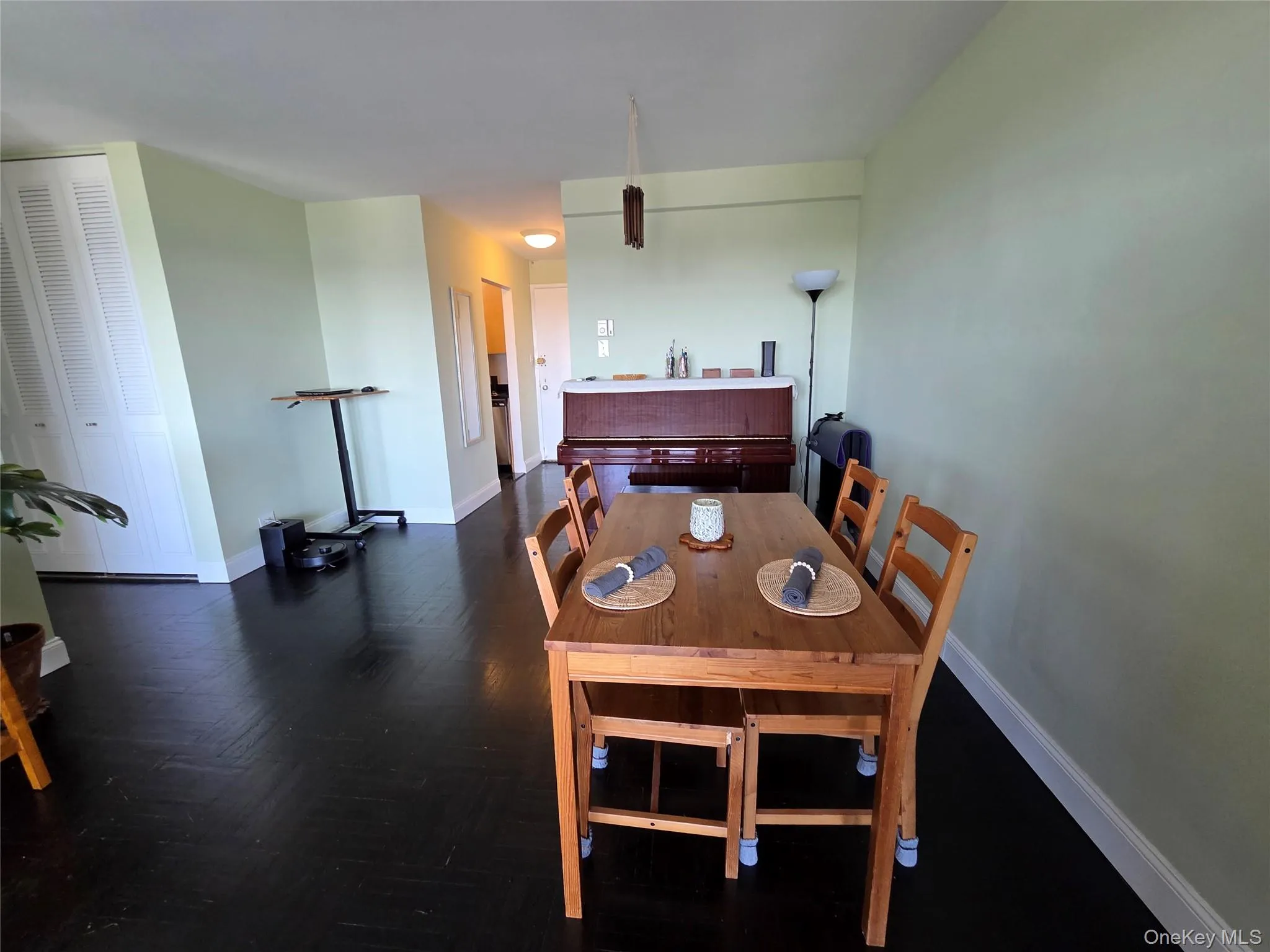 18-15 215th Street, New York, NY, 1 Bedroom Bedrooms, 3 Rooms Rooms,1 BathroomBathrooms,Residential,For Rent,215th,0,1018186 18-15 215th Street, New York, NY, 1 Bedroom Bedrooms, 3 Rooms Rooms,1 BathroomBathrooms,Residential,For Rent,215th,0,1018186