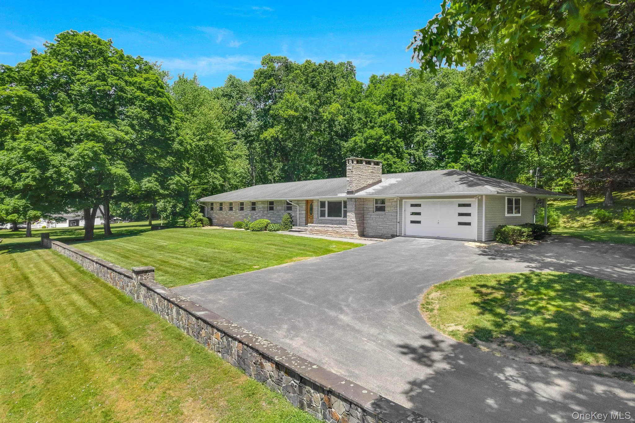 21 Vail Road, Poughkeepsie (town), NY, 5 Bedrooms Bedrooms, 12 Rooms Rooms,3 BathroomsBathrooms,Residential,For Rent,Vail,0,KEY1018187 21 Vail Road, Poughkeepsie (town), NY, 5 Bedrooms Bedrooms, 12 Rooms Rooms,3 BathroomsBathrooms,Residential,For Rent,Vail,0,KEY1018187