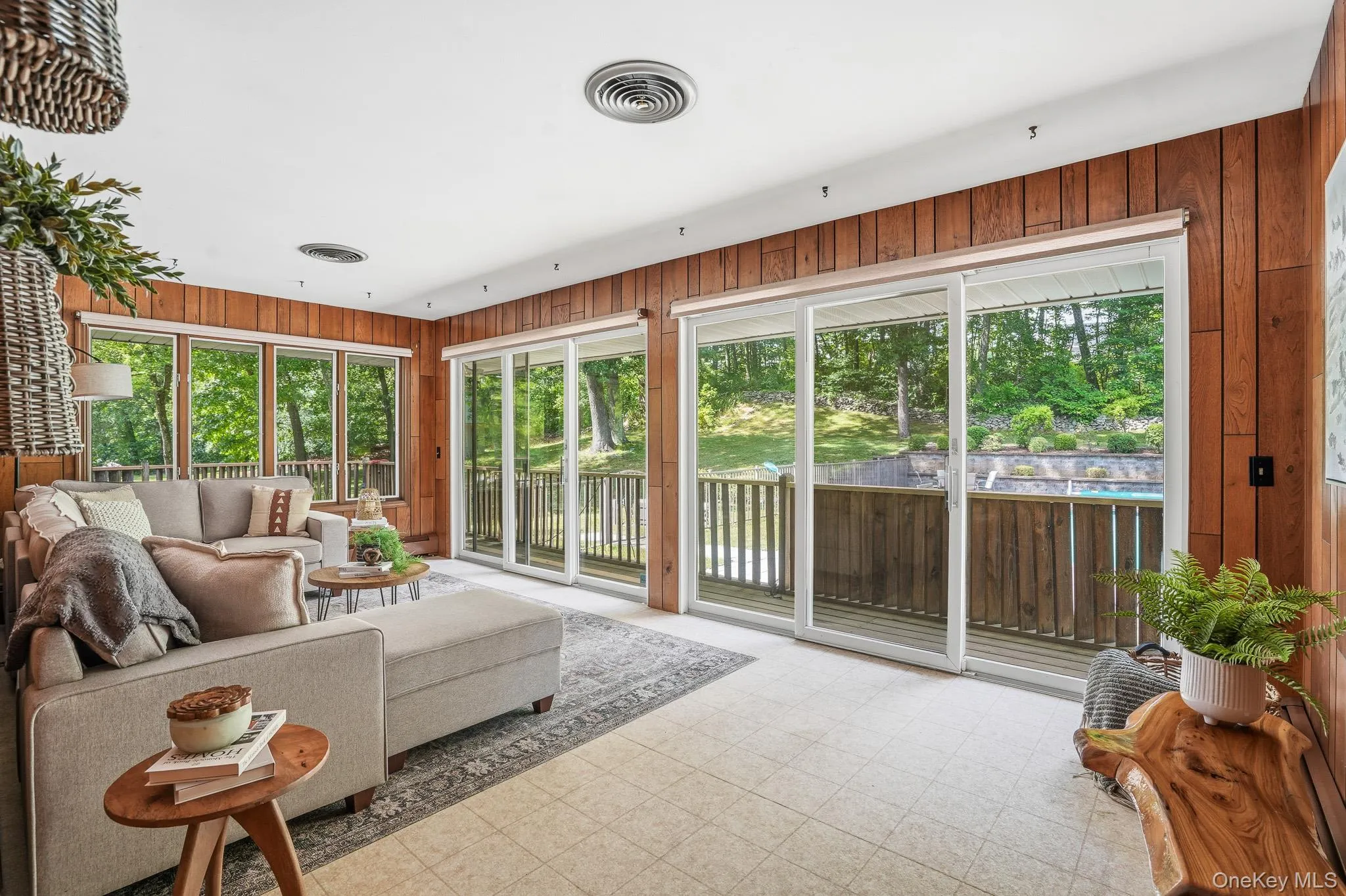 21 Vail Road, Poughkeepsie (town), NY, 5 Bedrooms Bedrooms, 12 Rooms Rooms,3 BathroomsBathrooms,Residential,For Rent,Vail,0,KEY1018187 21 Vail Road, Poughkeepsie (town), NY, 5 Bedrooms Bedrooms, 12 Rooms Rooms,3 BathroomsBathrooms,Residential,For Rent,Vail,0,KEY1018187