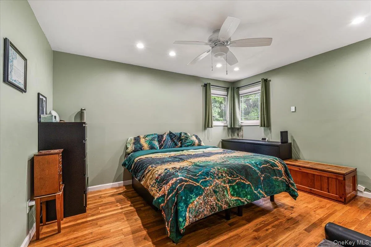 194 Missouri Avenue, Islip, NY, 3 Bedrooms Bedrooms, 8 Rooms Rooms,2 BathroomsBathrooms,Residential,For Rent,Missouri,0,KEY1018191 194 Missouri Avenue, Islip, NY, 3 Bedrooms Bedrooms, 8 Rooms Rooms,2 BathroomsBathrooms,Residential,For Rent,Missouri,0,KEY1018191