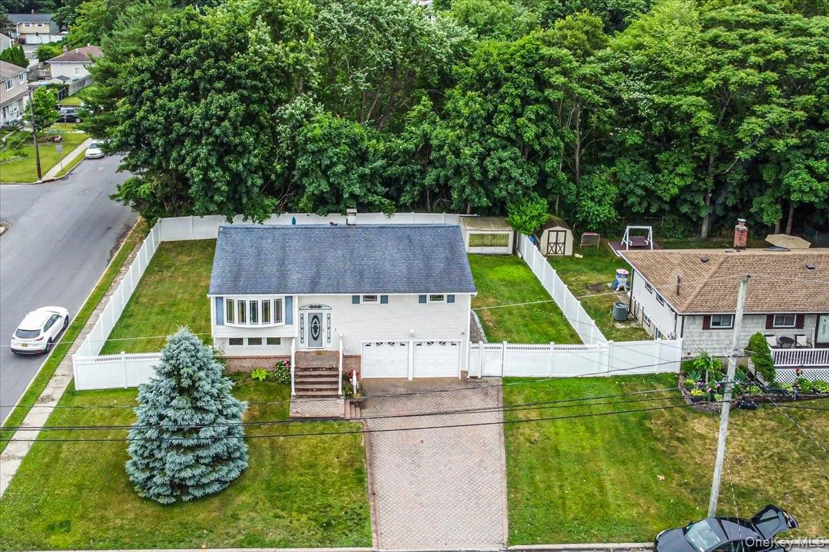 194 Missouri Avenue, Islip, NY, 3 Bedrooms Bedrooms, 8 Rooms Rooms,2 BathroomsBathrooms,Residential,For Rent,Missouri,0,KEY1018191 194 Missouri Avenue, Islip, NY, 3 Bedrooms Bedrooms, 8 Rooms Rooms,2 BathroomsBathrooms,Residential,For Rent,Missouri,0,KEY1018191