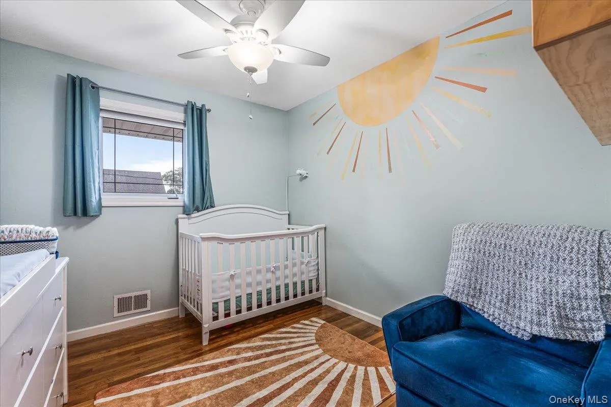 194 Missouri Avenue, Islip, NY, 3 Bedrooms Bedrooms, 8 Rooms Rooms,2 BathroomsBathrooms,Residential,For Rent,Missouri,0,KEY1018191 194 Missouri Avenue, Islip, NY, 3 Bedrooms Bedrooms, 8 Rooms Rooms,2 BathroomsBathrooms,Residential,For Rent,Missouri,0,KEY1018191
