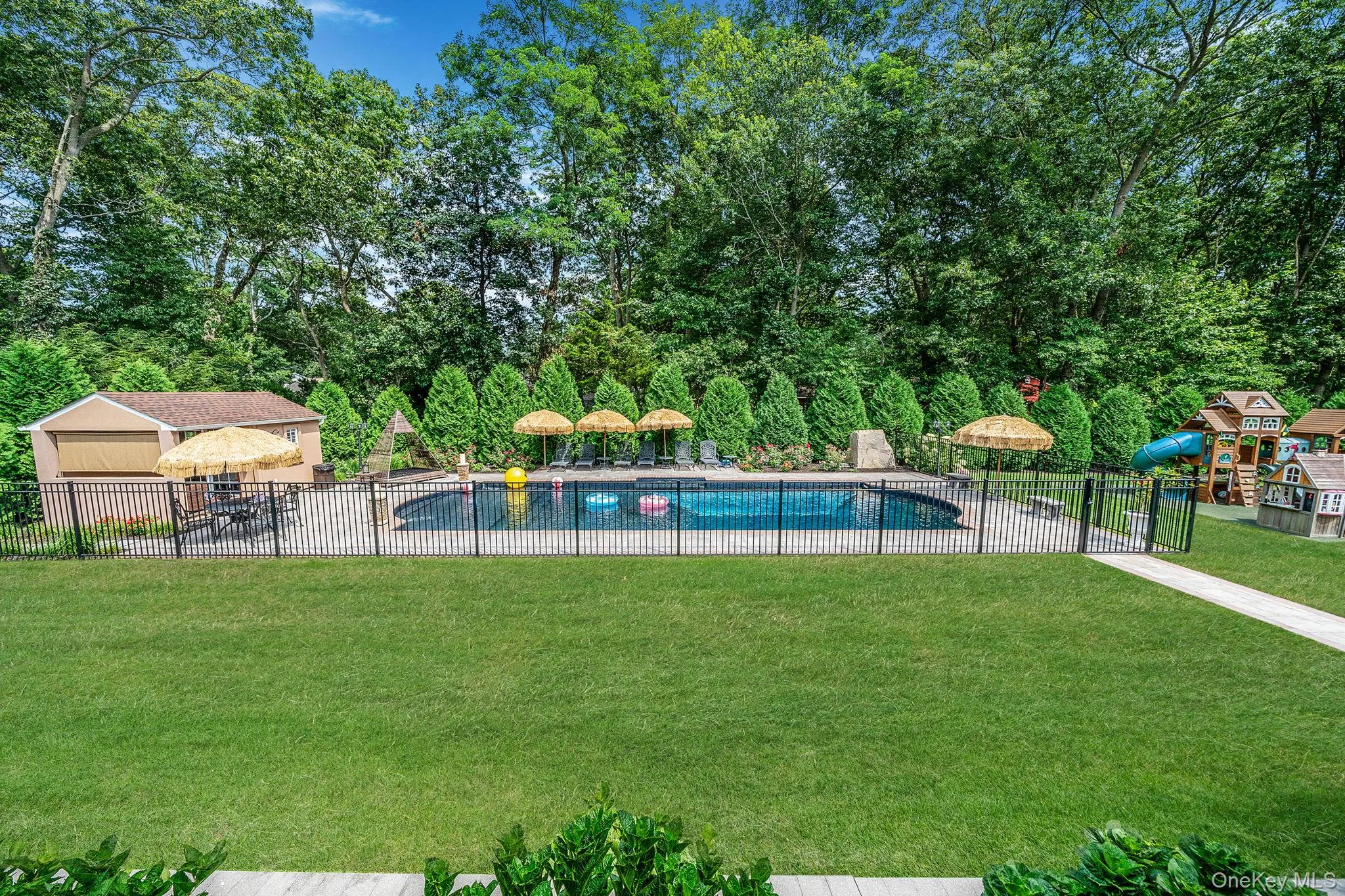 44 Niagara Street, Brookhaven, NY, 5 Bedrooms Bedrooms, 15 Rooms Rooms,4 BathroomsBathrooms,Residential,For Rent,Niagara,0,KEY1018192 44 Niagara Street, Brookhaven, NY, 5 Bedrooms Bedrooms, 15 Rooms Rooms,4 BathroomsBathrooms,Residential,For Rent,Niagara,0,KEY1018192