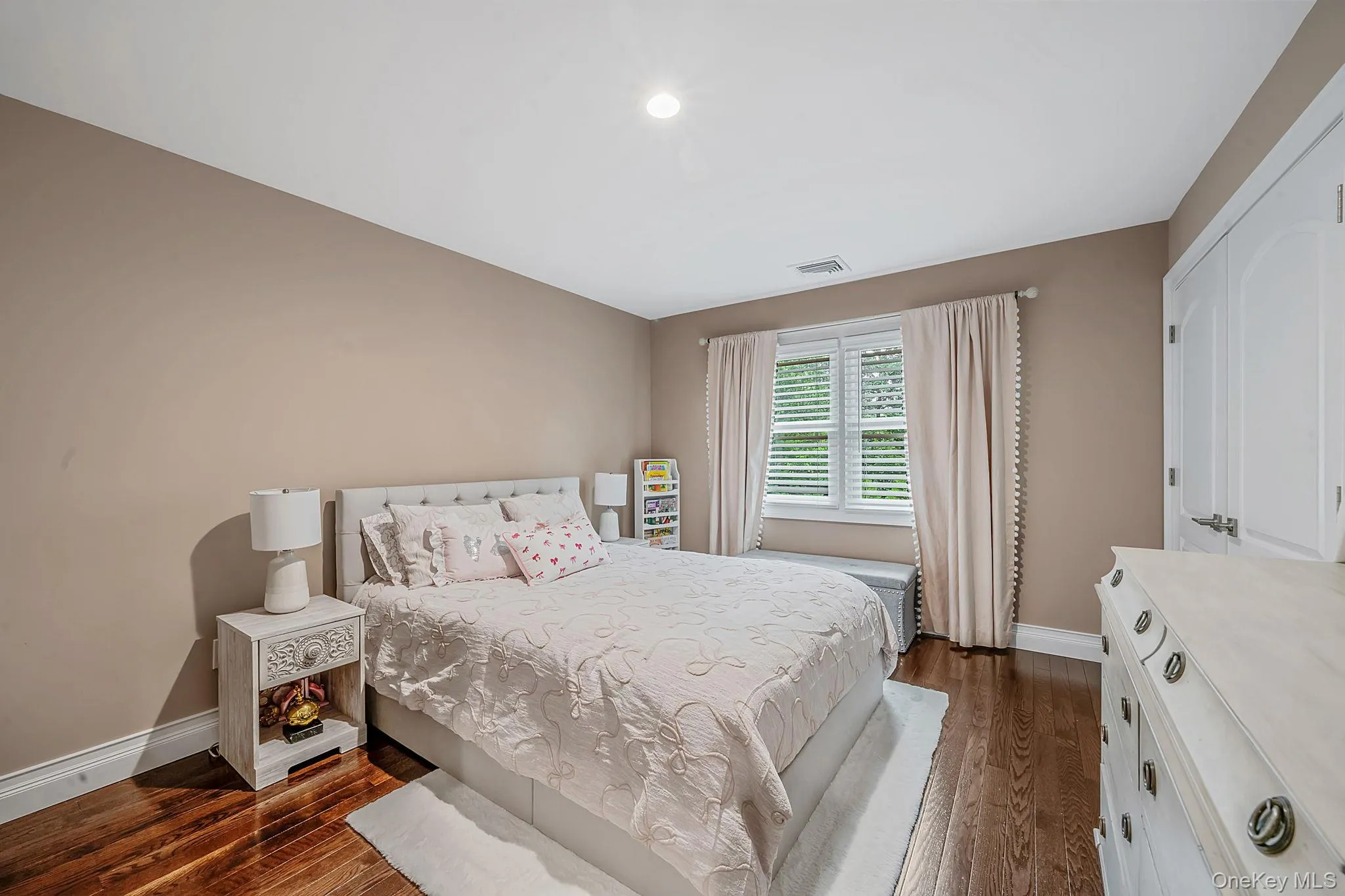 44 Niagara Street, Brookhaven, NY, 5 Bedrooms Bedrooms, 15 Rooms Rooms,4 BathroomsBathrooms,Residential,For Rent,Niagara,0,KEY1018192 44 Niagara Street, Brookhaven, NY, 5 Bedrooms Bedrooms, 15 Rooms Rooms,4 BathroomsBathrooms,Residential,For Rent,Niagara,0,KEY1018192