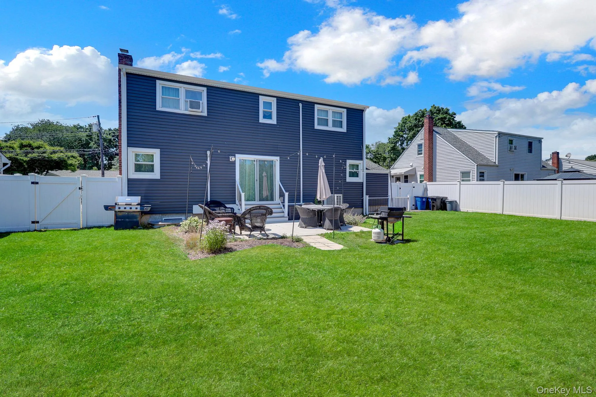 16 Heath Lane, Huntington, NY, 4 Bedrooms Bedrooms, 11 Rooms Rooms,3 BathroomsBathrooms,Residential,For Rent,Heath,0,1018193 16 Heath Lane, Huntington, NY, 4 Bedrooms Bedrooms, 11 Rooms Rooms,3 BathroomsBathrooms,Residential,For Rent,Heath,0,1018193