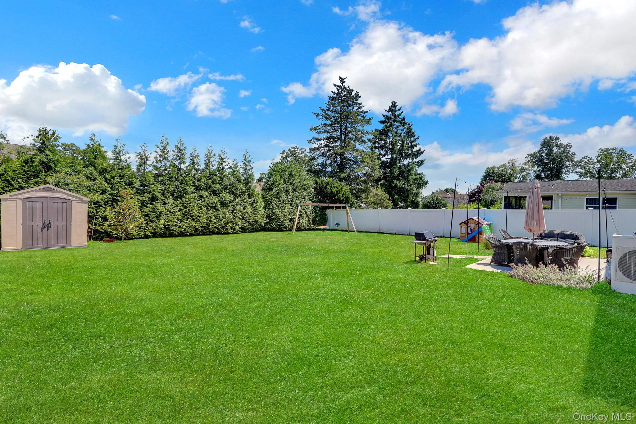 16 Heath Lane, Huntington, NY, 4 Bedrooms Bedrooms, 11 Rooms Rooms,3 BathroomsBathrooms,Residential,For Rent,Heath,0,1018193 16 Heath Lane, Huntington, NY, 4 Bedrooms Bedrooms, 11 Rooms Rooms,3 BathroomsBathrooms,Residential,For Rent,Heath,0,1018193