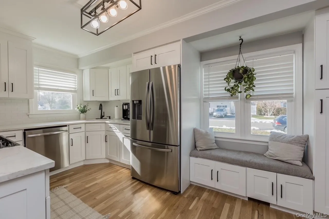 16 Heath Lane, Huntington, NY, 4 Bedrooms Bedrooms, 11 Rooms Rooms,3 BathroomsBathrooms,Residential,For Rent,Heath,0,1018193 16 Heath Lane, Huntington, NY, 4 Bedrooms Bedrooms, 11 Rooms Rooms,3 BathroomsBathrooms,Residential,For Rent,Heath,0,1018193