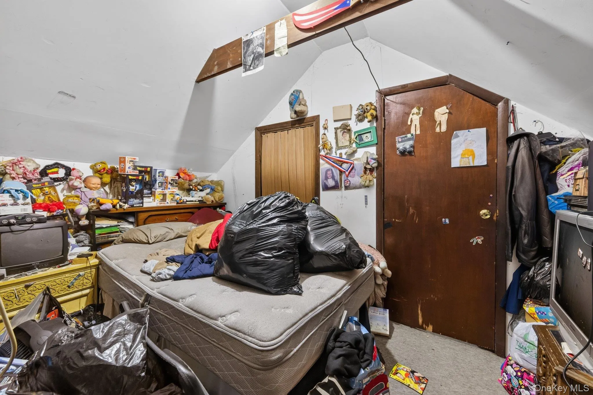 17 East Street, Beacon, NY, 3 Bedrooms Bedrooms, 5 Rooms Rooms,1 BathroomBathrooms,Residential,For Rent,East,0,1018194 17 East Street, Beacon, NY, 3 Bedrooms Bedrooms, 5 Rooms Rooms,1 BathroomBathrooms,Residential,For Rent,East,0,1018194