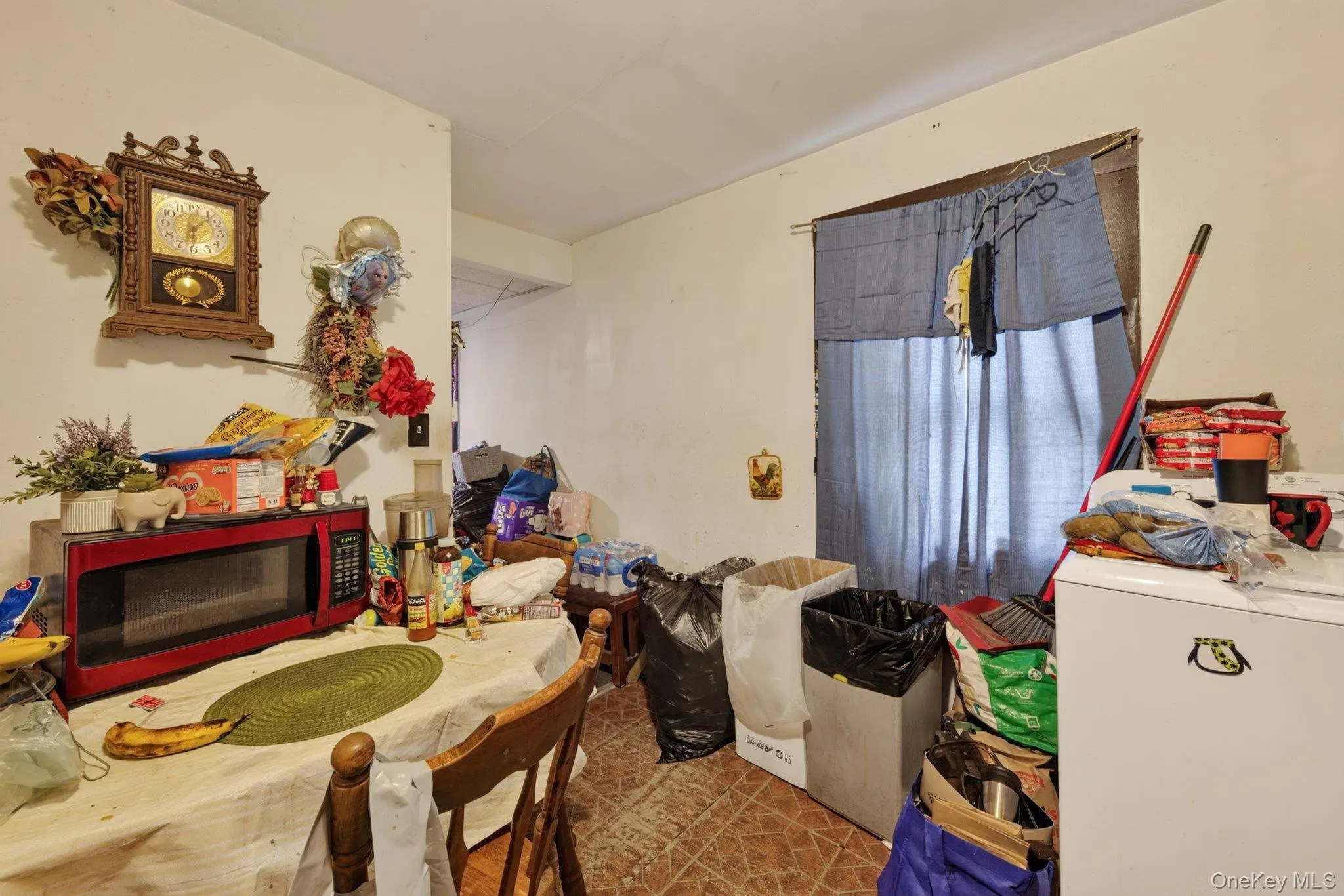17 East Street, Beacon, NY, 3 Bedrooms Bedrooms, 5 Rooms Rooms,1 BathroomBathrooms,Residential,For Rent,East,0,1018194 17 East Street, Beacon, NY, 3 Bedrooms Bedrooms, 5 Rooms Rooms,1 BathroomBathrooms,Residential,For Rent,East,0,1018194