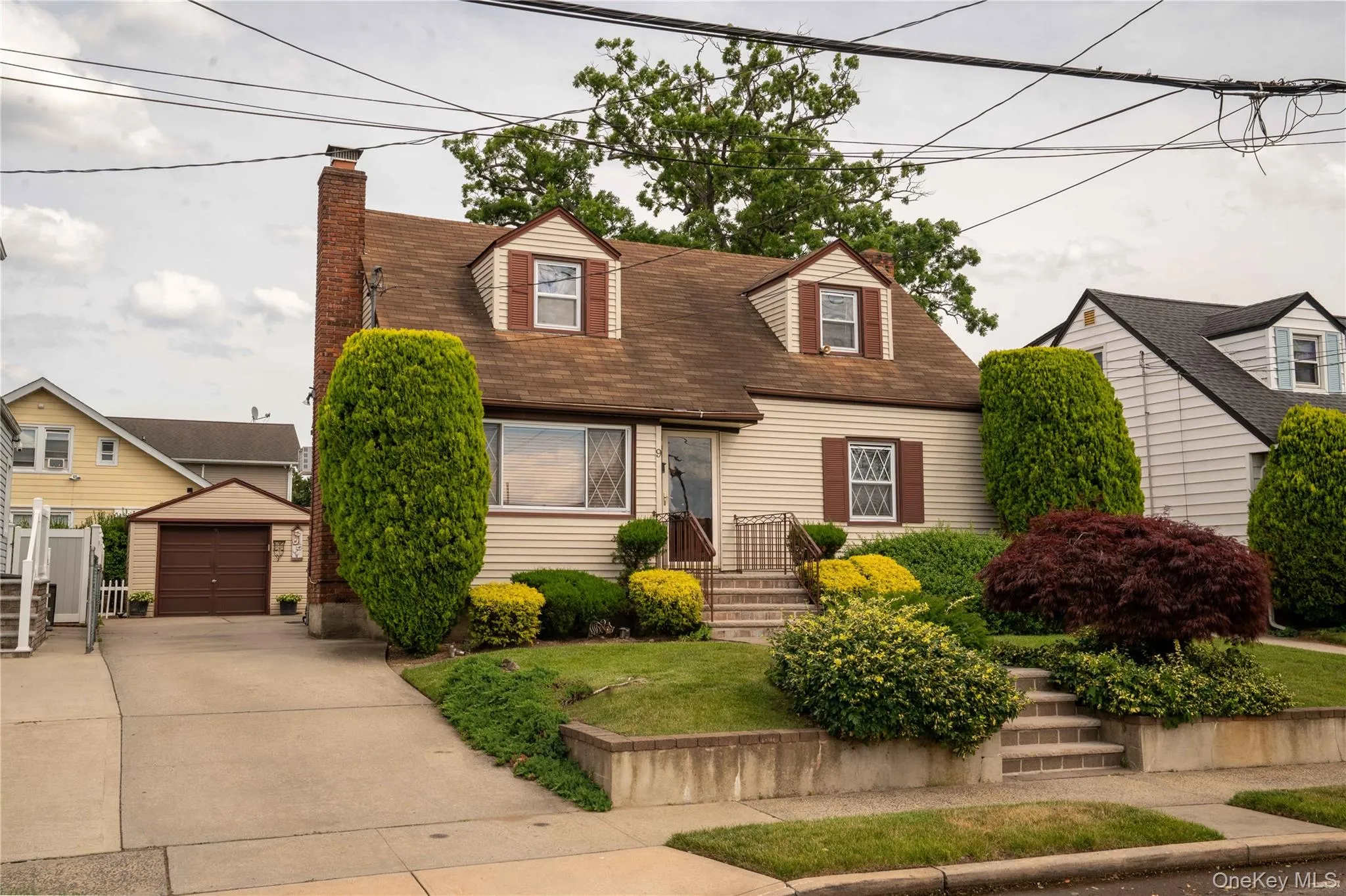 9 Satterie Avenue, Hempstead, NY, 3 Bedrooms Bedrooms, 7 Rooms Rooms,2 BathroomsBathrooms,Residential,For Rent,Satterie,0,KEY1018206 9 Satterie Avenue, Hempstead, NY, 3 Bedrooms Bedrooms, 7 Rooms Rooms,2 BathroomsBathrooms,Residential,For Rent,Satterie,0,KEY1018206