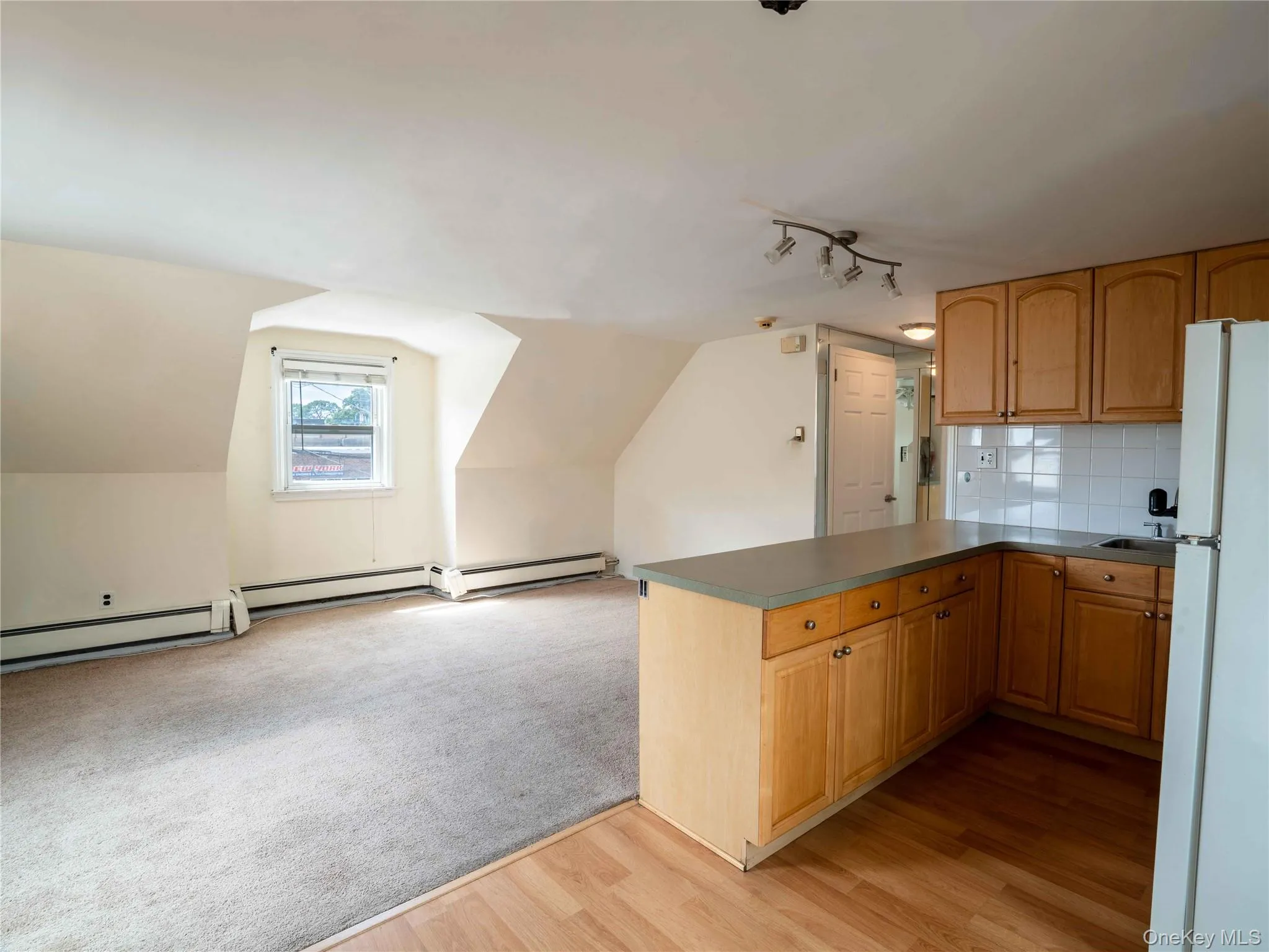 9 Satterie Avenue, Hempstead, NY, 3 Bedrooms Bedrooms, 7 Rooms Rooms,2 BathroomsBathrooms,Residential,For Rent,Satterie,0,KEY1018206 9 Satterie Avenue, Hempstead, NY, 3 Bedrooms Bedrooms, 7 Rooms Rooms,2 BathroomsBathrooms,Residential,For Rent,Satterie,0,KEY1018206