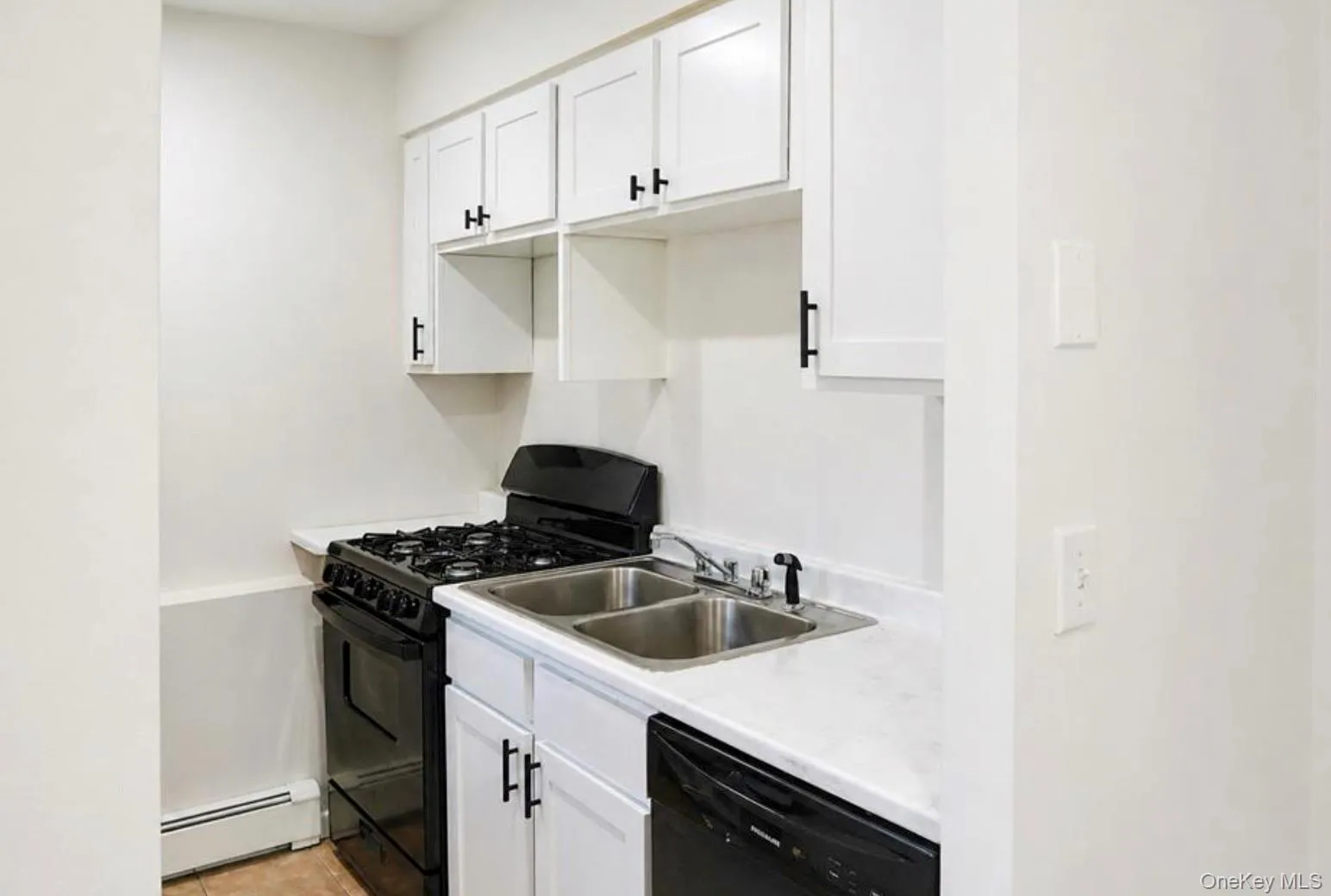 39 Tanager Road, Monroe, NY, 1 Bedroom Bedrooms, 4 Rooms Rooms,1 BathroomBathrooms,Residential Lease,For Rent,Tanager,0,KEY1018210 39 Tanager Road, Monroe, NY, 1 Bedroom Bedrooms, 4 Rooms Rooms,1 BathroomBathrooms,Residential Lease,For Rent,Tanager,0,KEY1018210