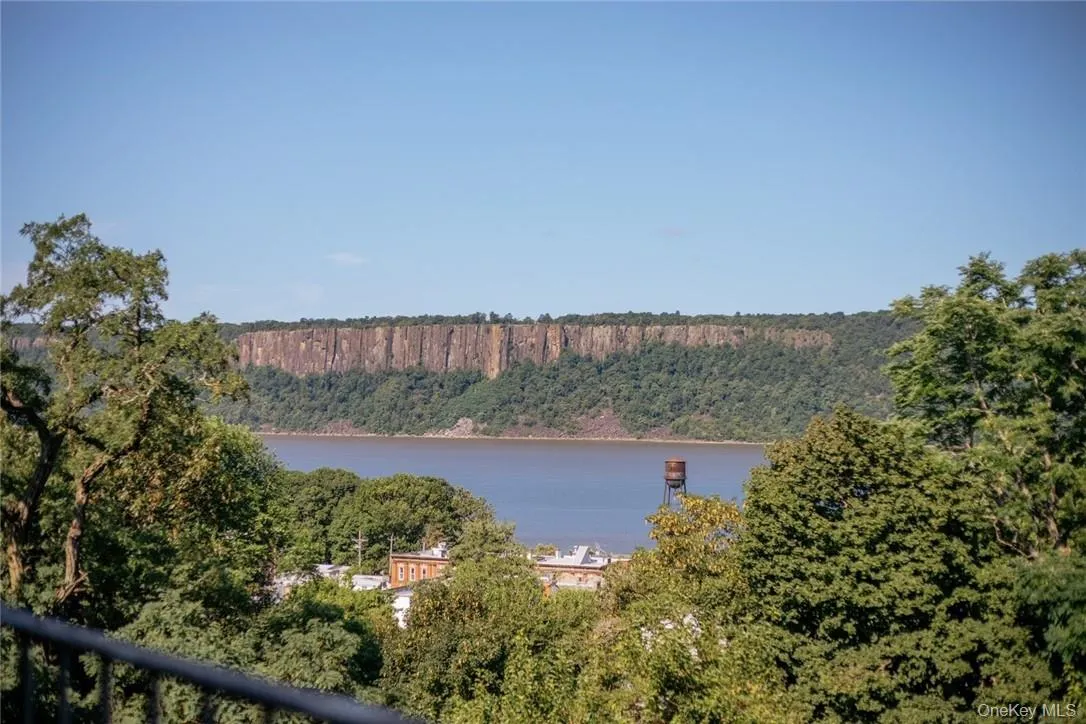 555 Broadway, Greenburgh, NY, 1 Bedroom Bedrooms, 3 Rooms Rooms,1 BathroomBathrooms,Residential,For Rent,Broadway,0,1018212 555 Broadway, Greenburgh, NY, 1 Bedroom Bedrooms, 3 Rooms Rooms,1 BathroomBathrooms,Residential,For Rent,Broadway,0,1018212