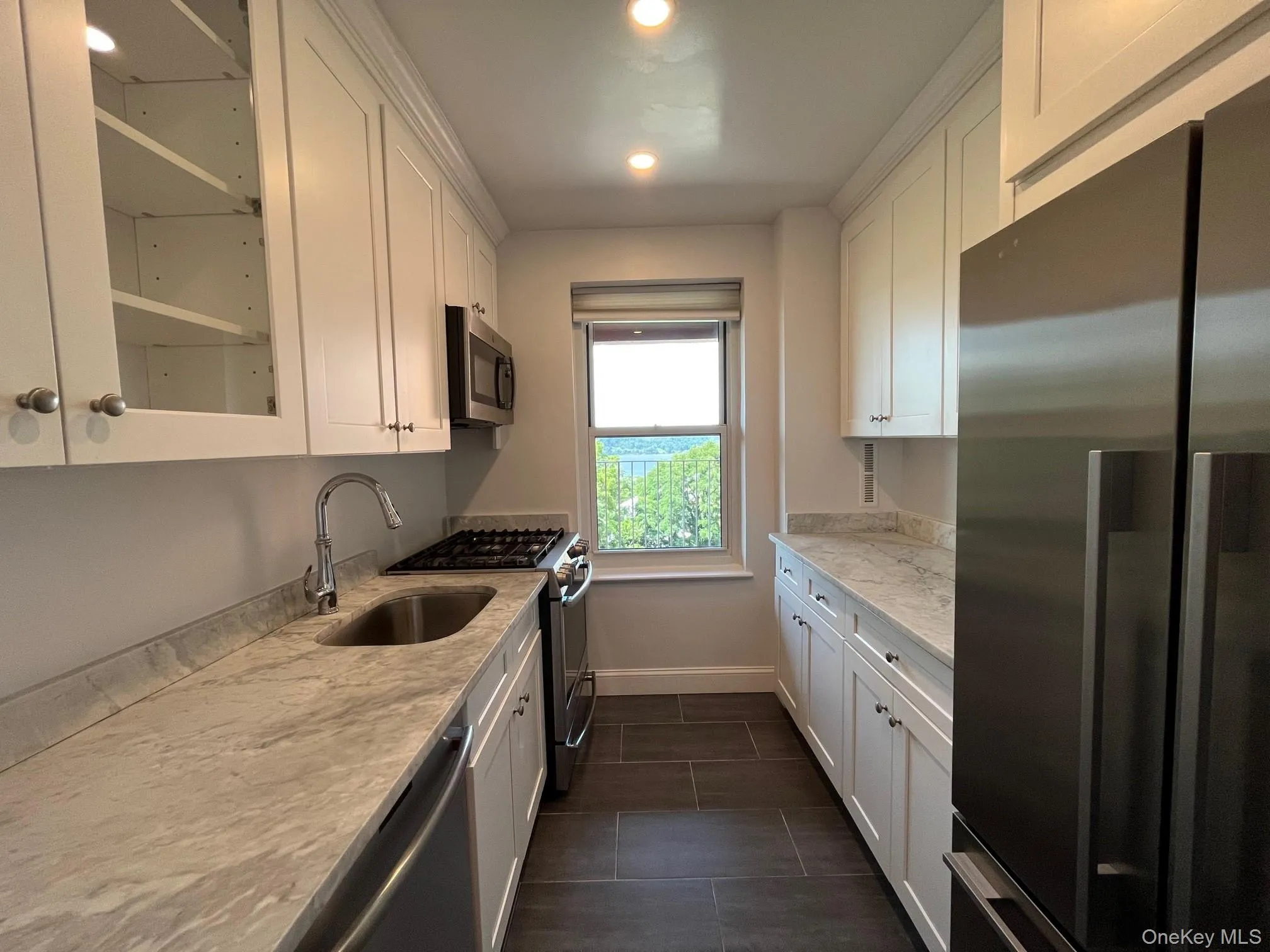 555 Broadway, Greenburgh, NY, 1 Bedroom Bedrooms, 3 Rooms Rooms,1 BathroomBathrooms,Residential,For Rent,Broadway,0,1018212 555 Broadway, Greenburgh, NY, 1 Bedroom Bedrooms, 3 Rooms Rooms,1 BathroomBathrooms,Residential,For Rent,Broadway,0,1018212
