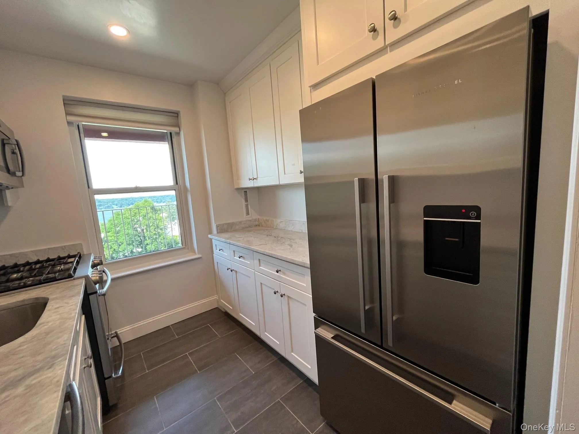 555 Broadway, Greenburgh, NY, 1 Bedroom Bedrooms, 3 Rooms Rooms,1 BathroomBathrooms,Residential,For Rent,Broadway,0,1018212 555 Broadway, Greenburgh, NY, 1 Bedroom Bedrooms, 3 Rooms Rooms,1 BathroomBathrooms,Residential,For Rent,Broadway,0,1018212