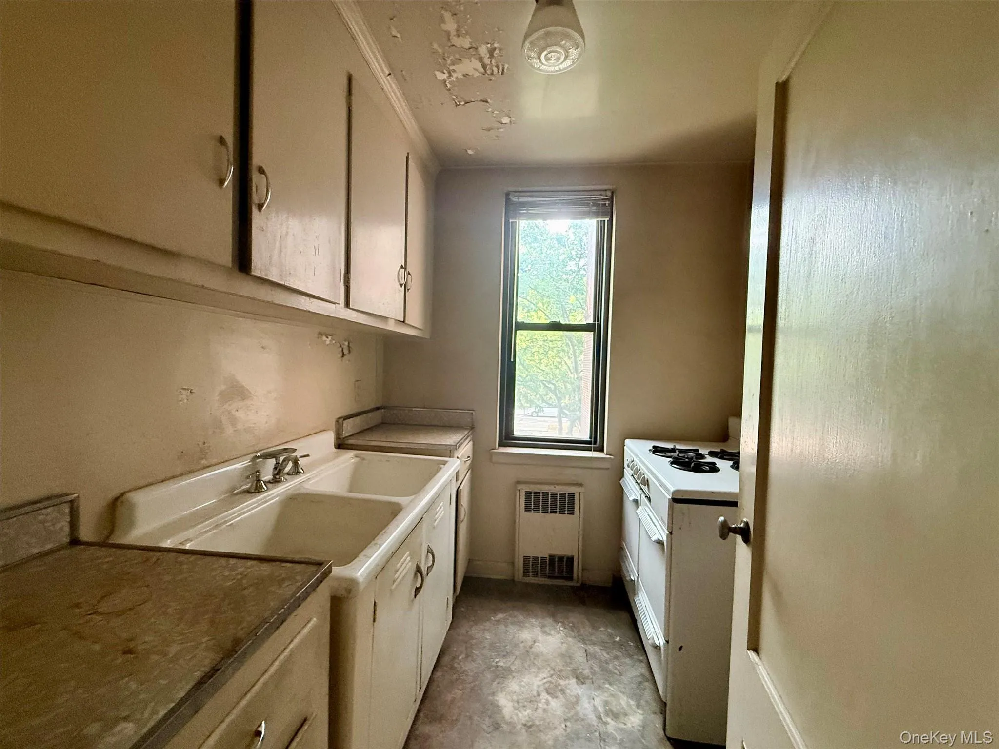 11315 34th Avenue, New York, NY, 1 Bedroom Bedrooms, 4 Rooms Rooms,1 BathroomBathrooms,Residential,For Rent,34th,0,1018214 11315 34th Avenue, New York, NY, 1 Bedroom Bedrooms, 4 Rooms Rooms,1 BathroomBathrooms,Residential,For Rent,34th,0,1018214
