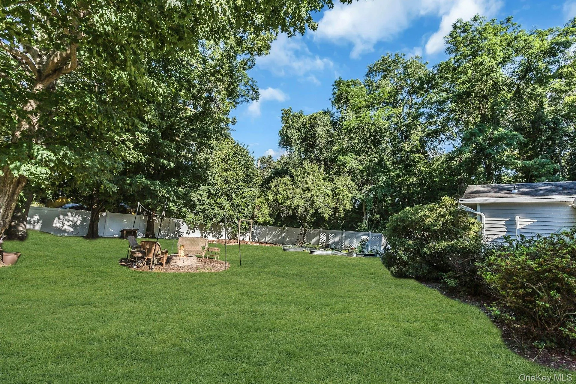 23 Lambert Avenue, Brookhaven, NY, 3 Bedrooms Bedrooms, 6 Rooms Rooms,1 BathroomBathrooms,Residential,For Rent,Lambert,0,1018215 23 Lambert Avenue, Brookhaven, NY, 3 Bedrooms Bedrooms, 6 Rooms Rooms,1 BathroomBathrooms,Residential,For Rent,Lambert,0,1018215