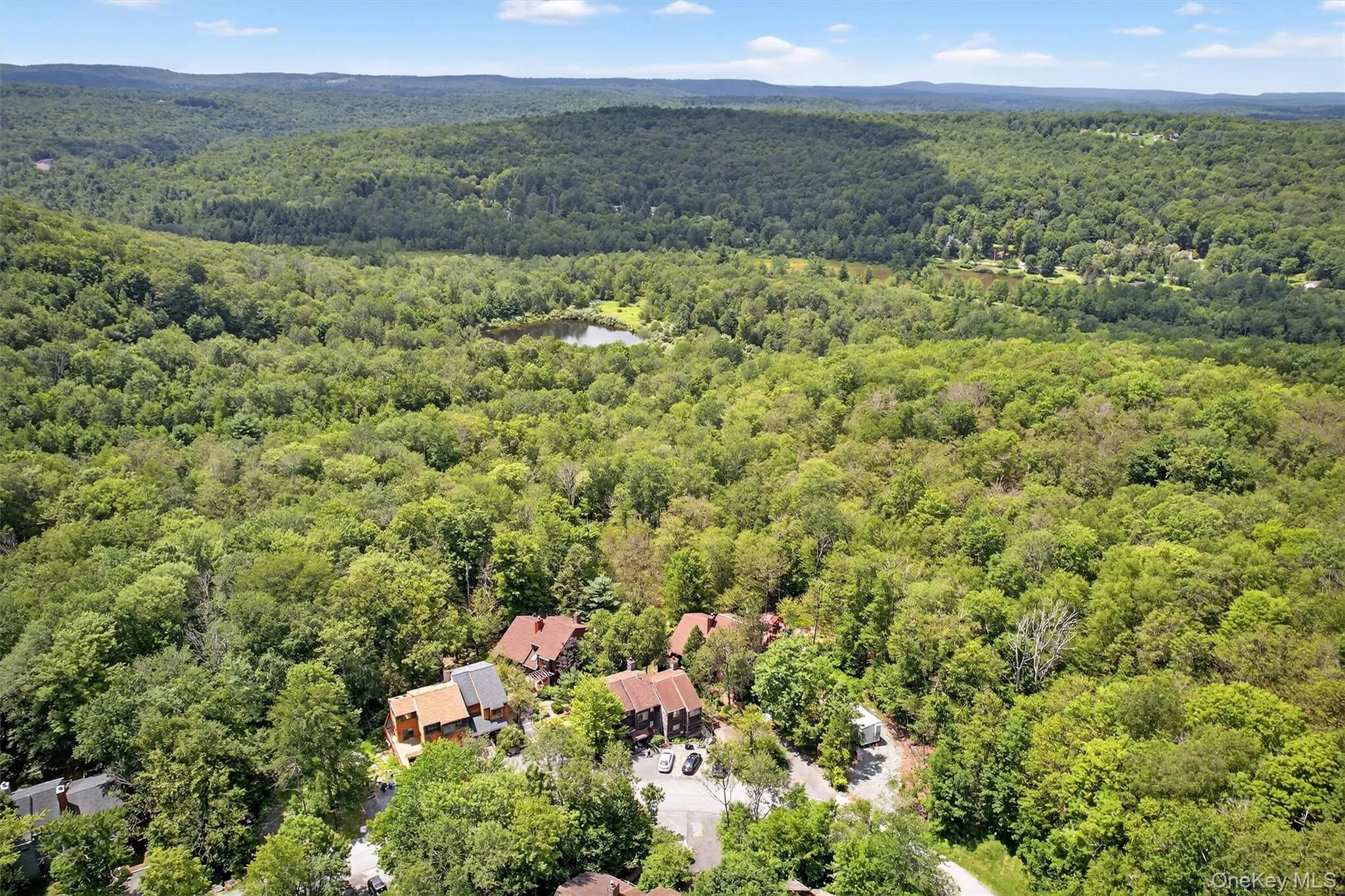 53 Meadowlark Lane, Fallsburg, NY, 3 Bedrooms Bedrooms, 10 Rooms Rooms,3 BathroomsBathrooms,Residential,For Rent,Meadowlark,0,1018219 53 Meadowlark Lane, Fallsburg, NY, 3 Bedrooms Bedrooms, 10 Rooms Rooms,3 BathroomsBathrooms,Residential,For Rent,Meadowlark,0,1018219